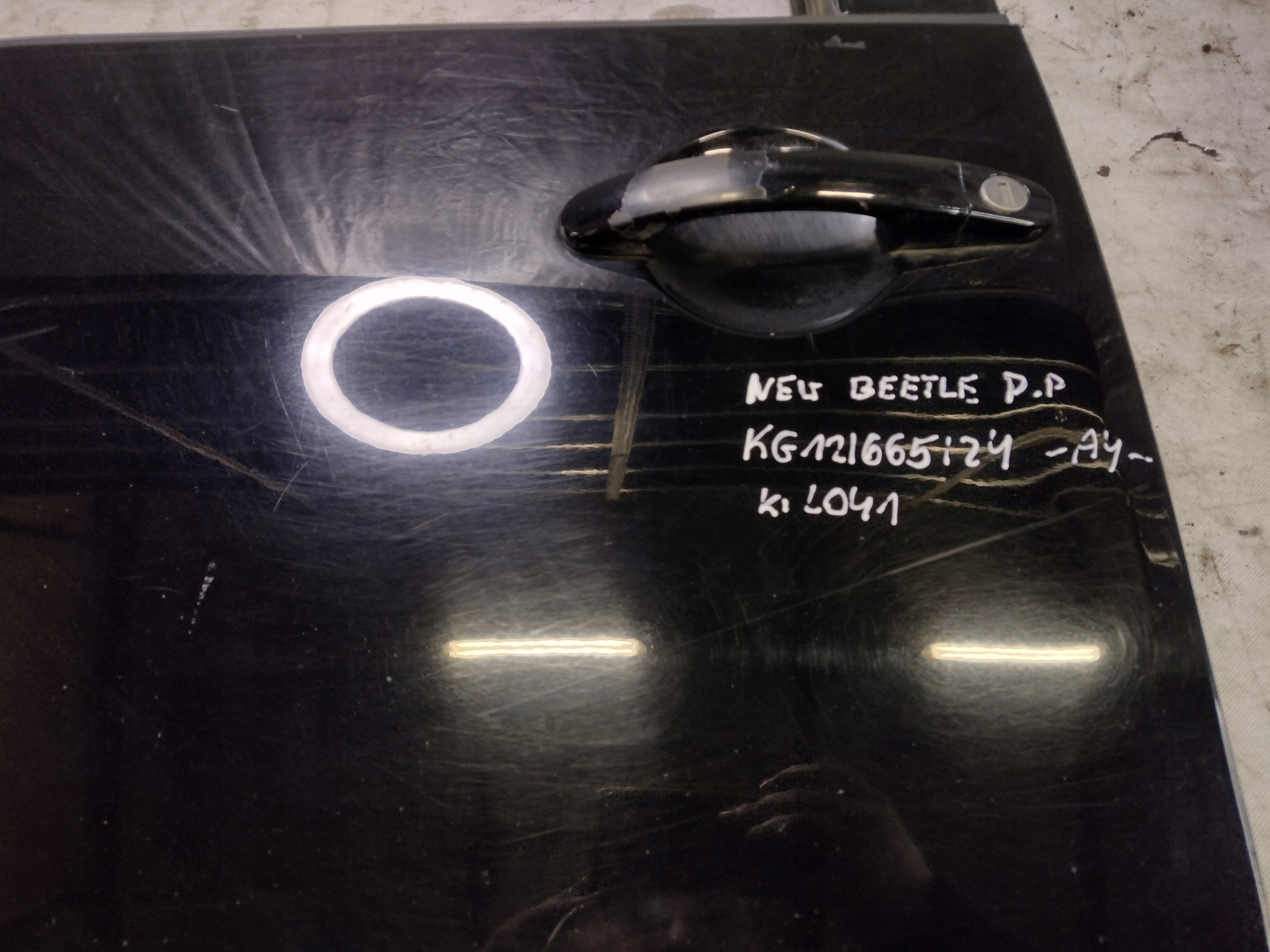 door left front Volkswagen New Beetle k: L041