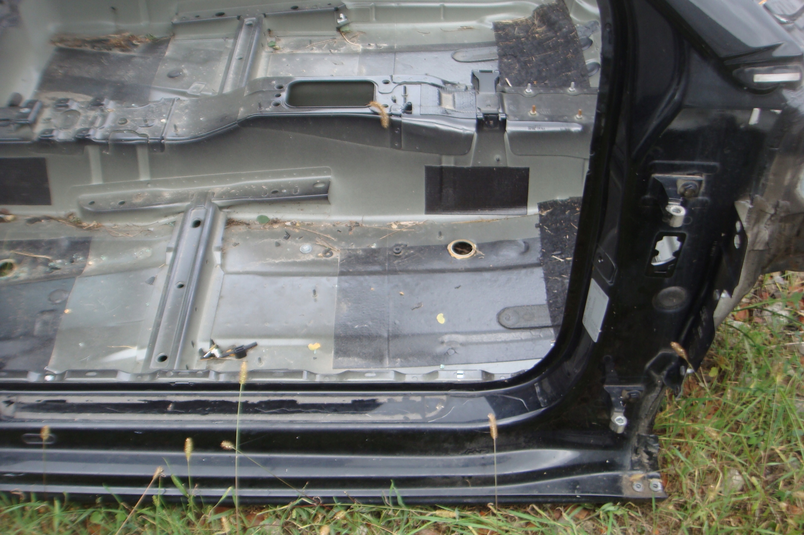 AUDI A1x ПОРІГ ПРАВИЙ СТІЙКА ЧЕТВЕРТИНА 3 ДВЕРІ