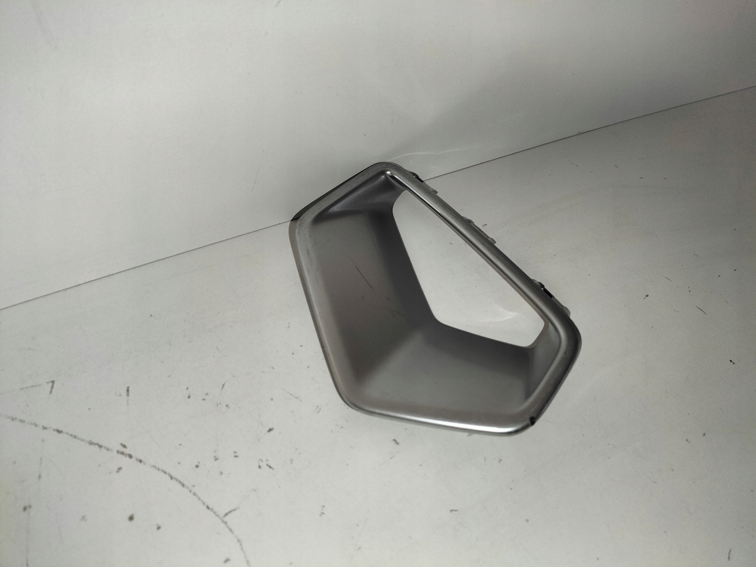 grille grid of a bumper front right AUDI A6 C8 18