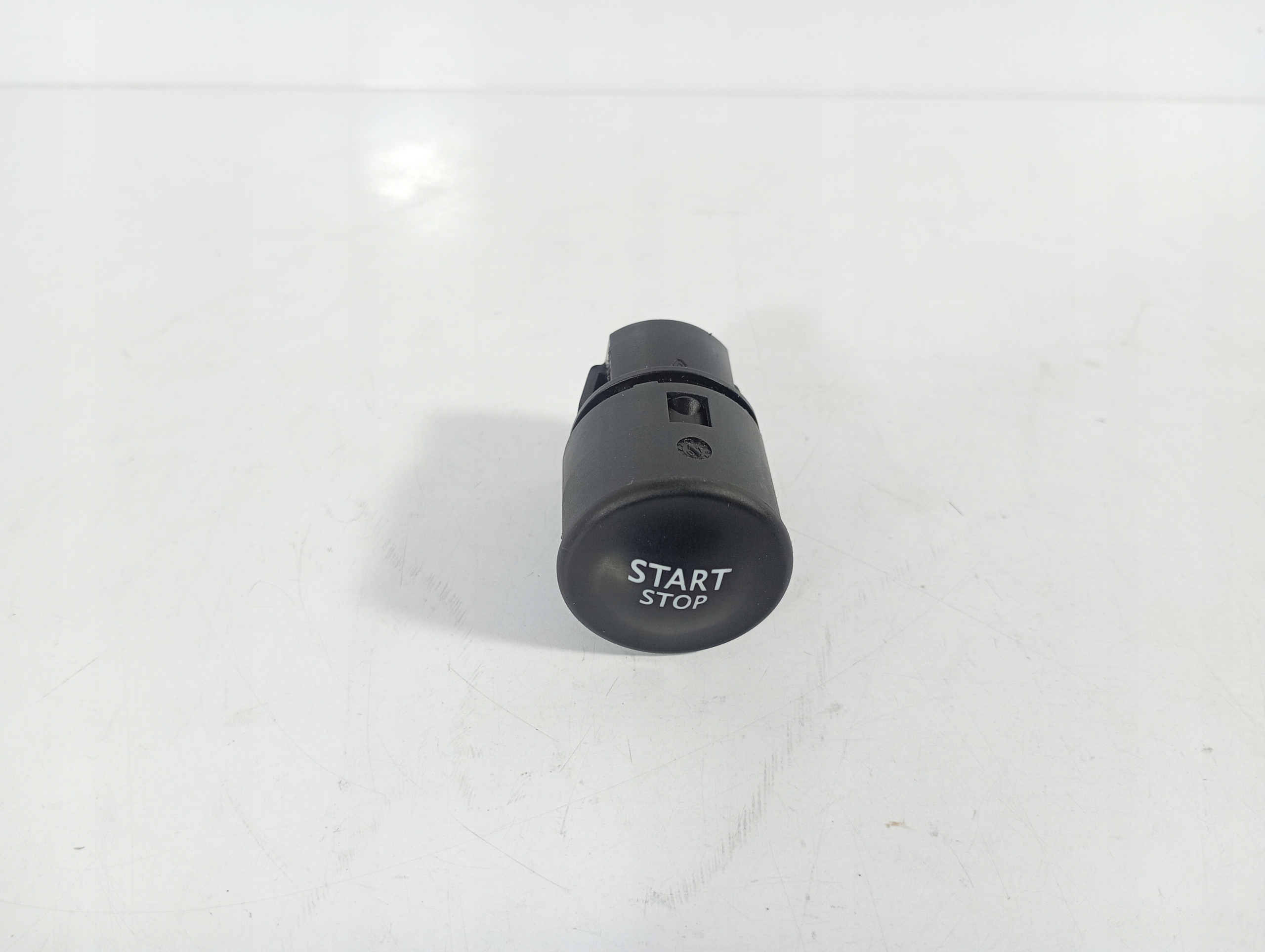RENAULT SCENIC II 2 03-09 switch switch button START/STOP