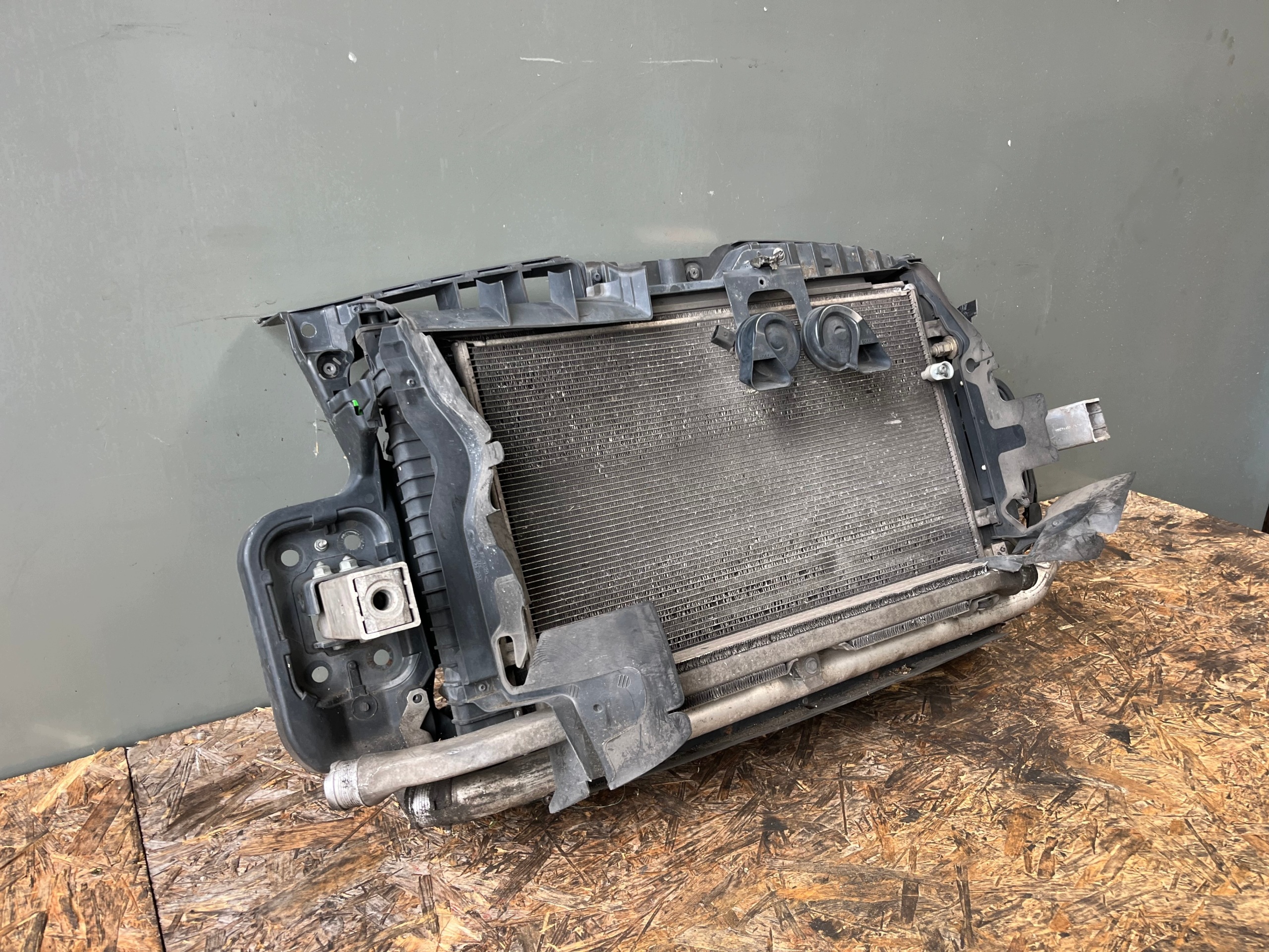 support panel for radiators KOMPLET Z CHLODNICAMI AUDI A6-C6 2.7 TDI