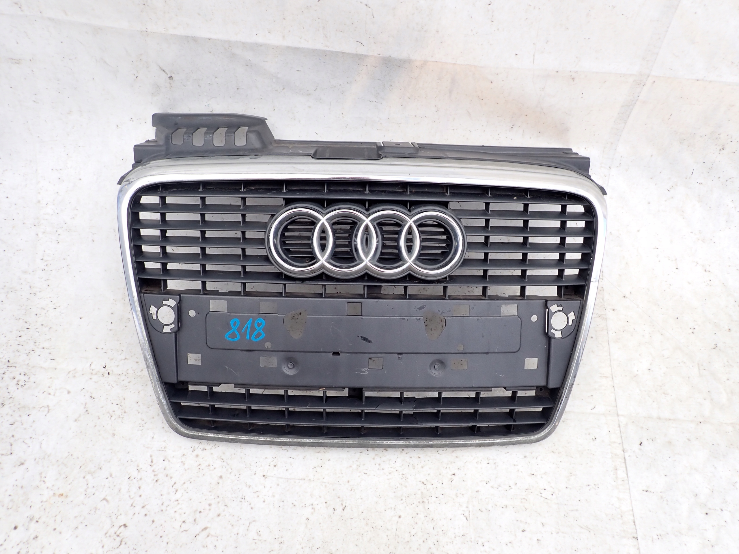 AUDI A4 B7 LIFT 0507 GRILL ATRAPA CHŁODNICY ZAMIENNIK za 500 zł z