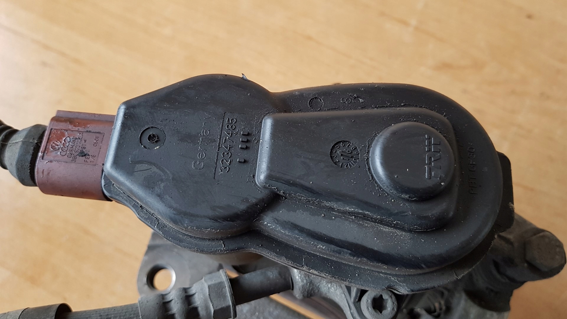 caliper rear part electrical left AUDI A5 8T LIFT