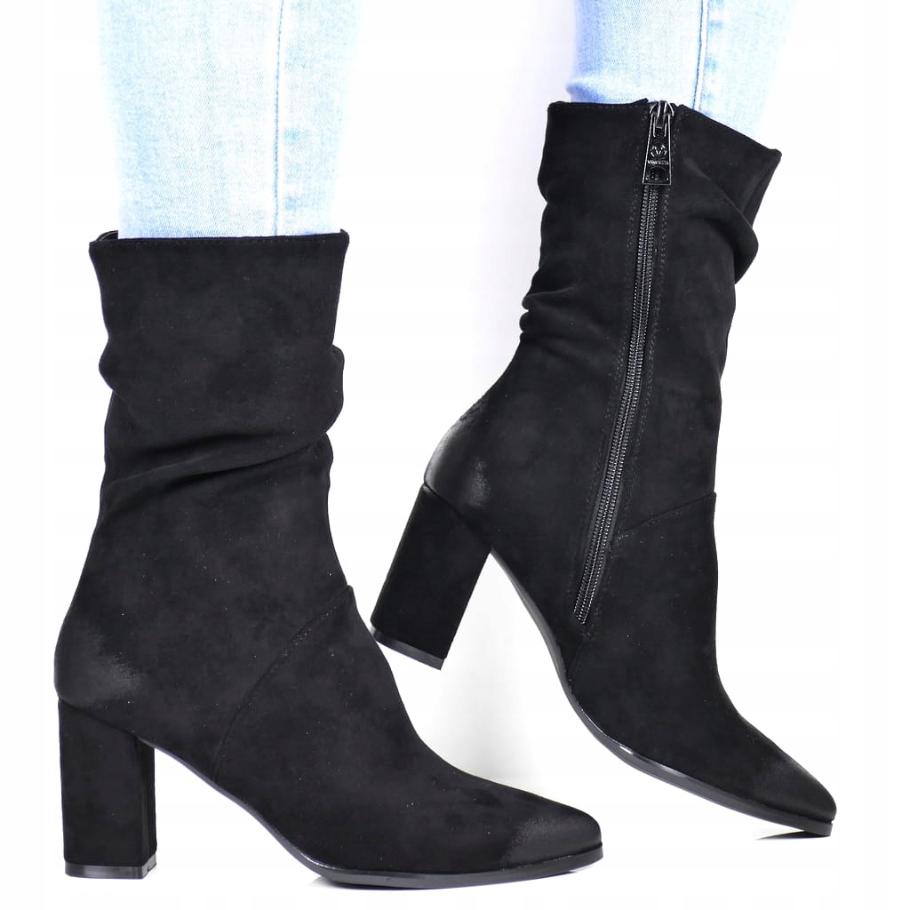iButy Kotníkové Boty Na Podpatku Sloupku Černé Semišové