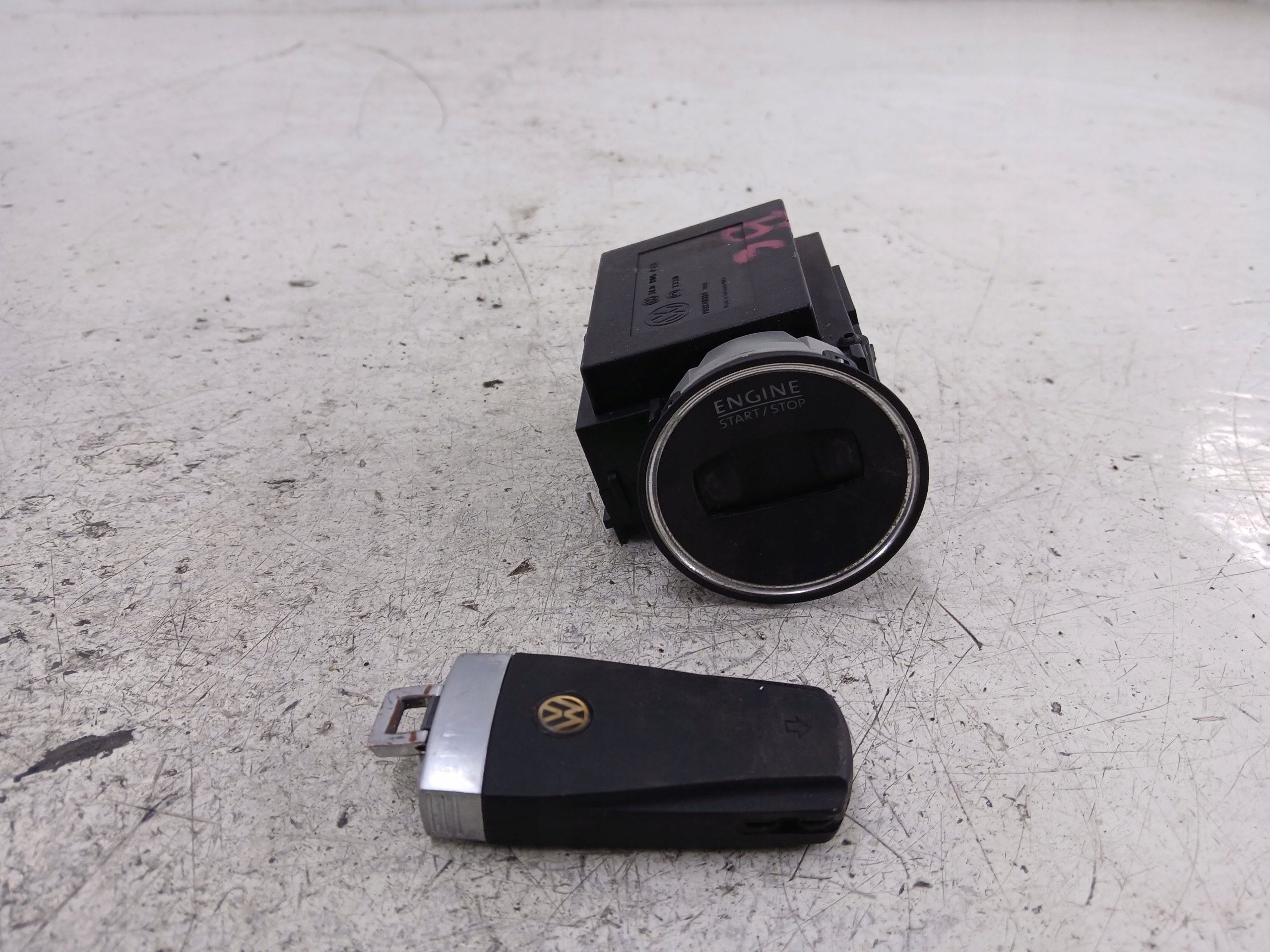 VW PASSAT B6 player ignition key 3C0905843M