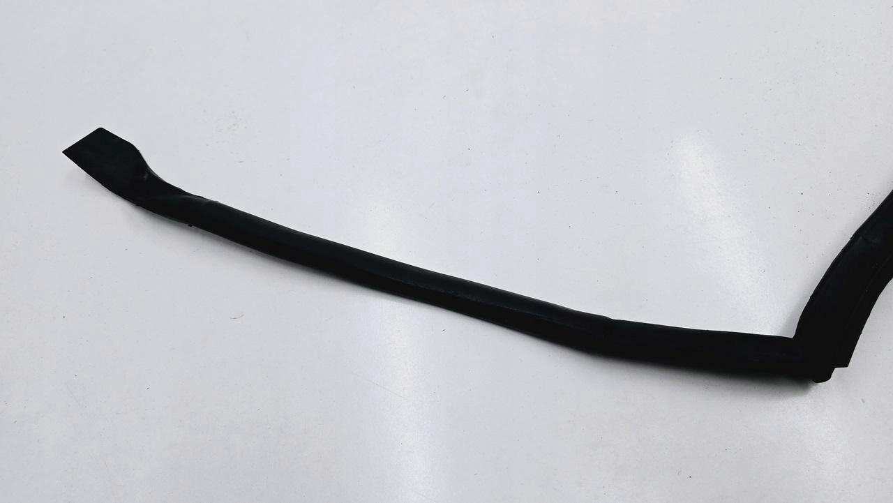 USZCZELKA BŁOTNIKA PRAWY TYŁ TYLNA FORD EDGE MK2 FT4B-R28124-AJ Typ samochodu 4x4/SUV Samochody osobowe