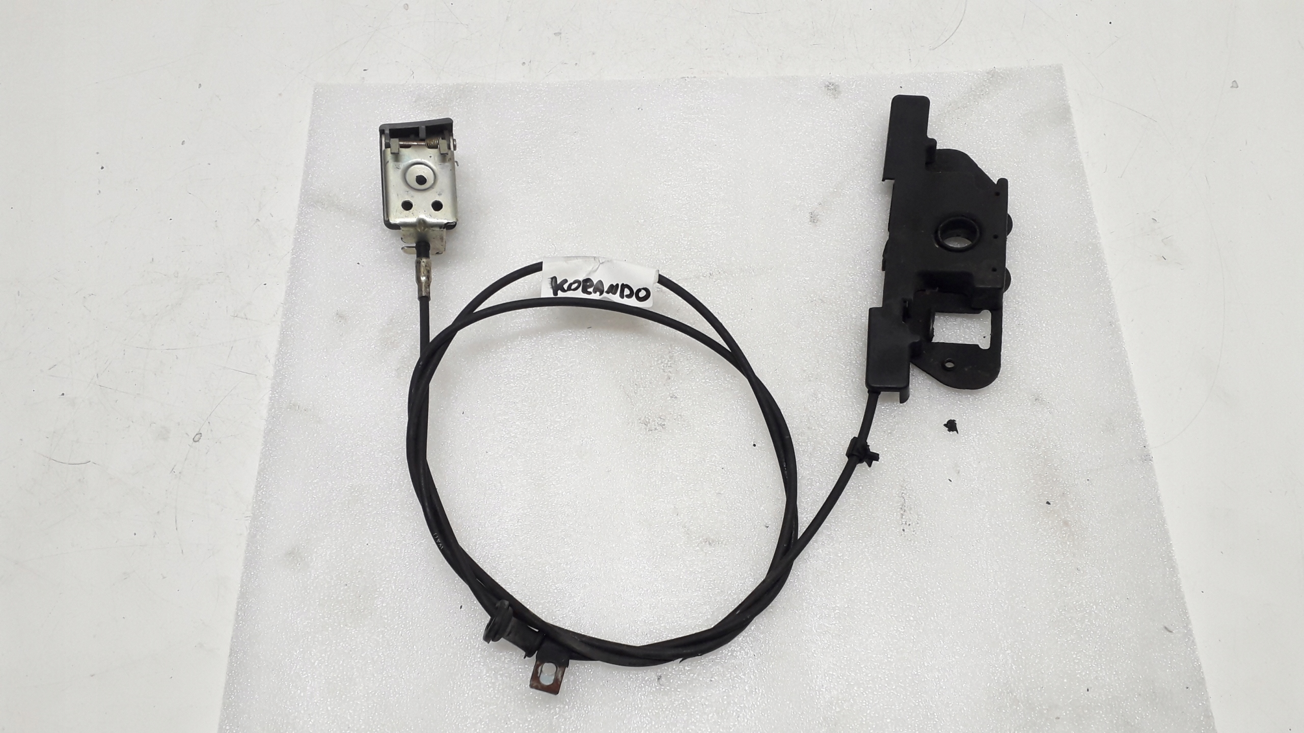 96- - KORANDO II 2 96-ТРОС ЗАМОК КАПОТА