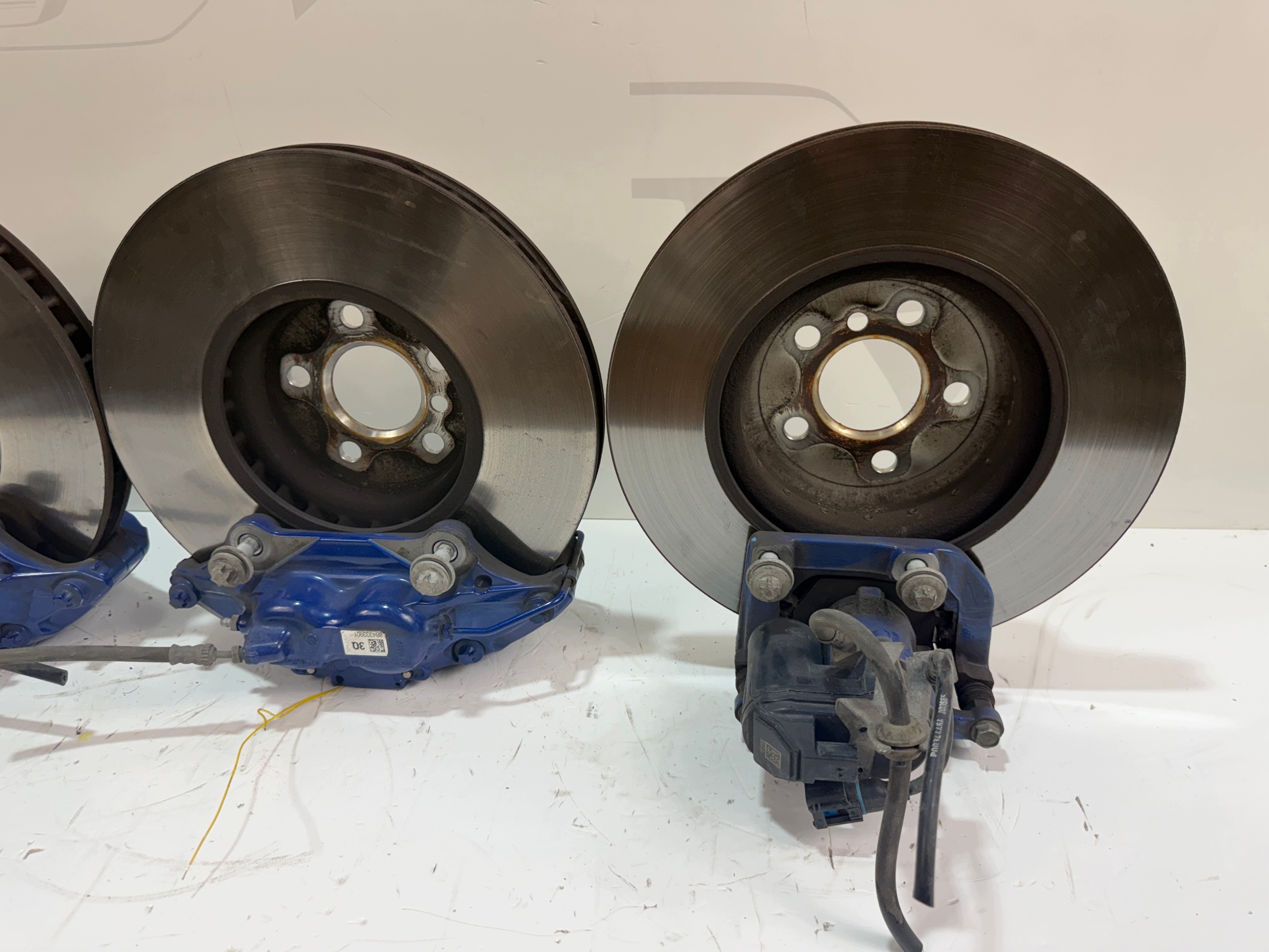 třmeny kotuče plotýnky m-packet BMW 4 G26 7915321