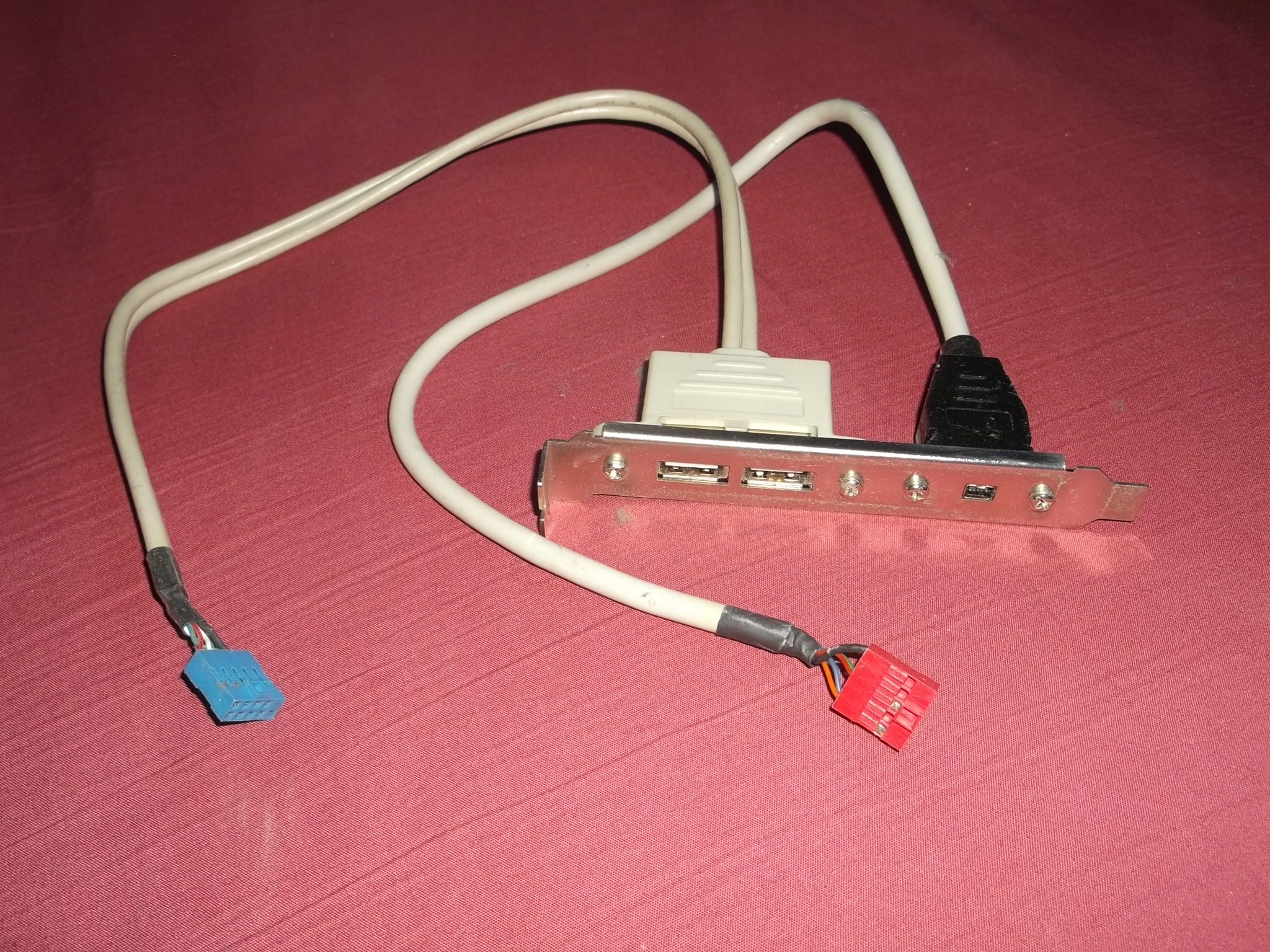 Gniazdo śledź do obudowy USB USB i inne + kable