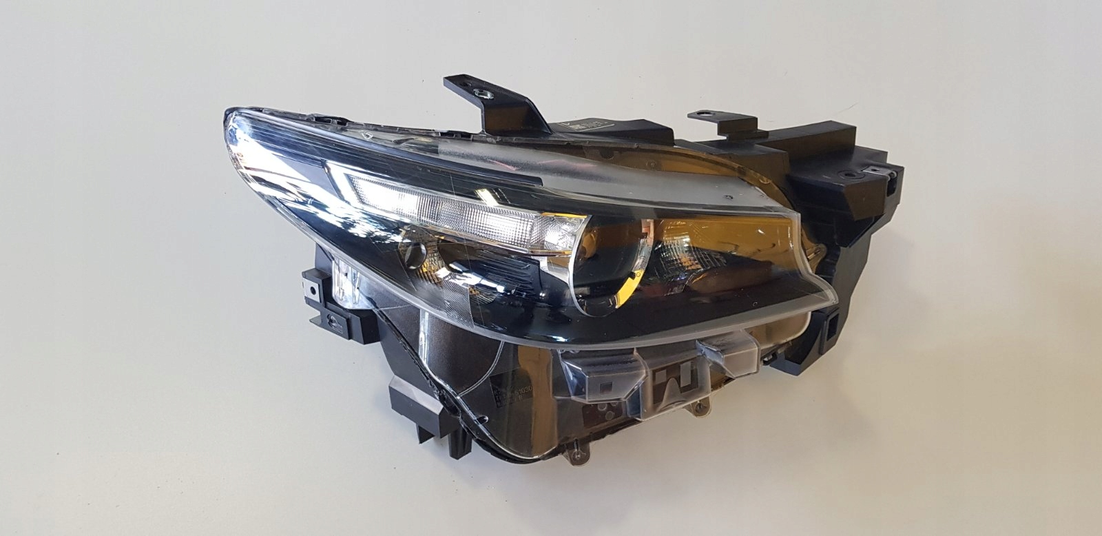 MAZDA CX9 2016- REFLEKTOR LAMPA PRZÓD LED R EU Producent części Mazda OE