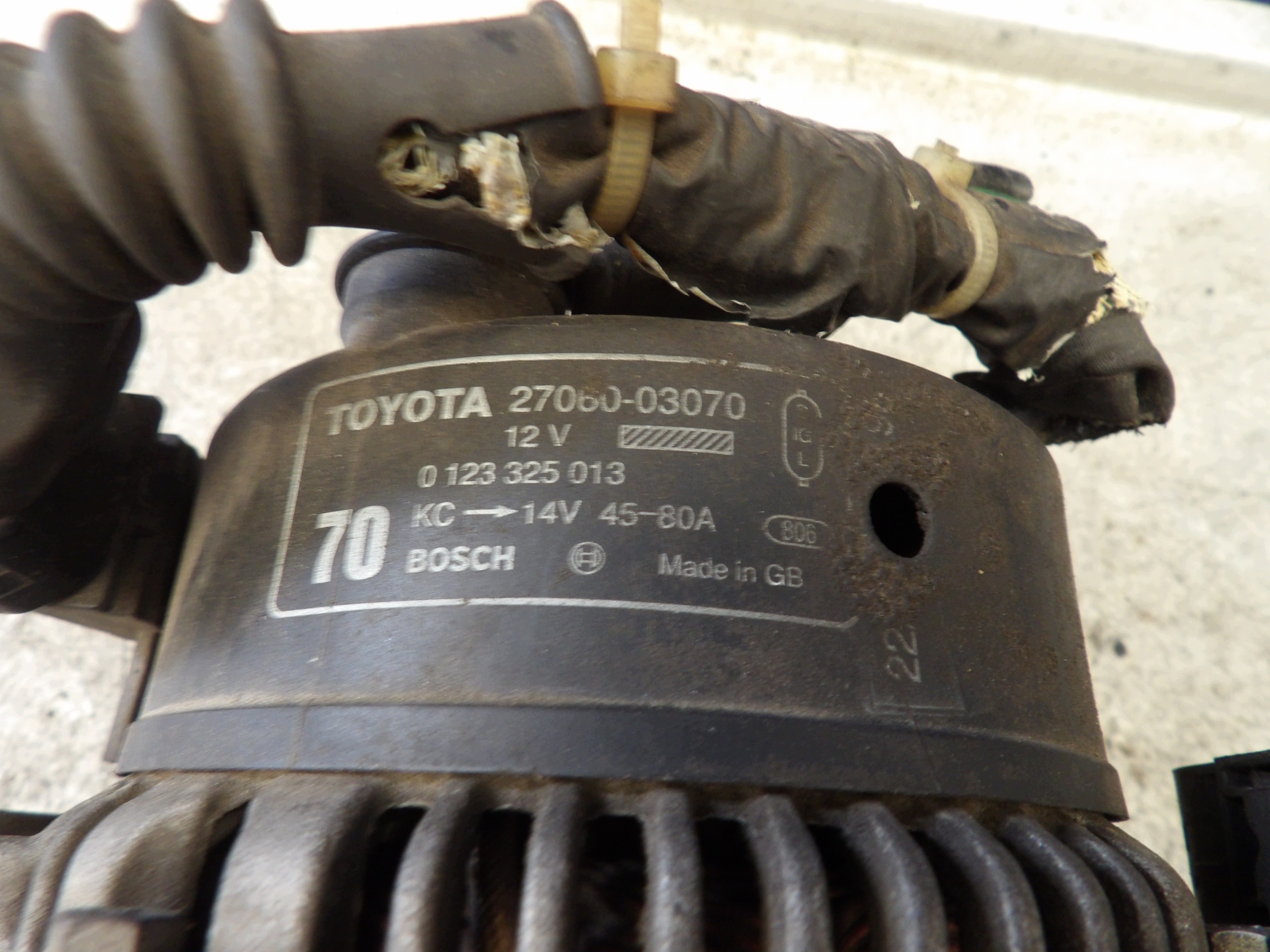 Toyota Avensis T22 alternator
