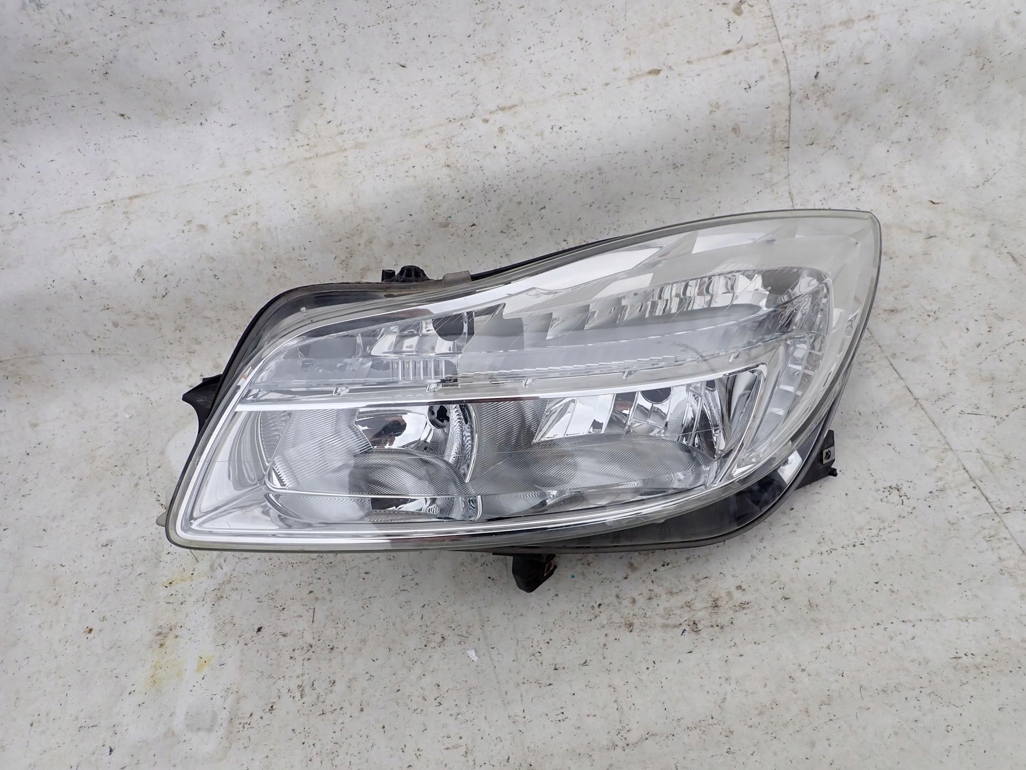 OPEL INSIGNIA A 08-13 light front front left