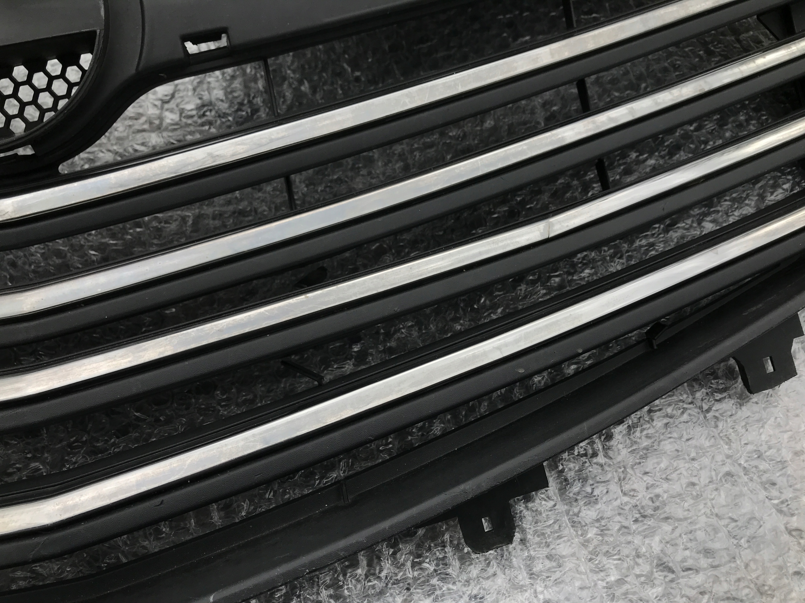 opel Vivaro II b 2 решетка радиатора перед передний 2015-2022