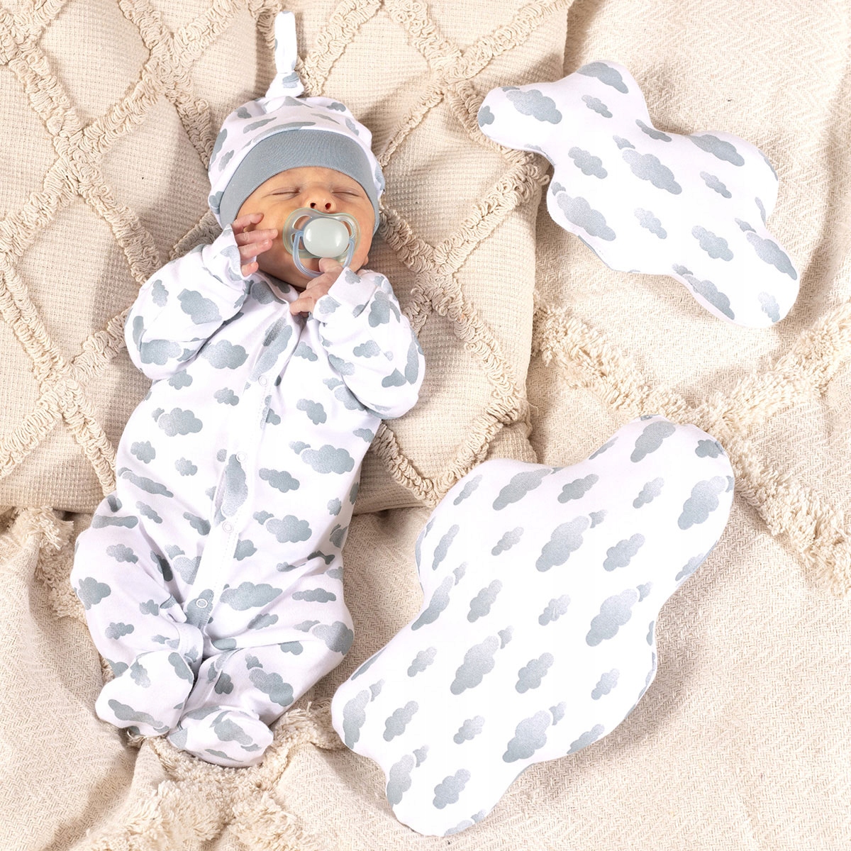 Pajac niemowlęcy dla chłopca wyprawka bawełniany Nicol Liam Marka Nicol