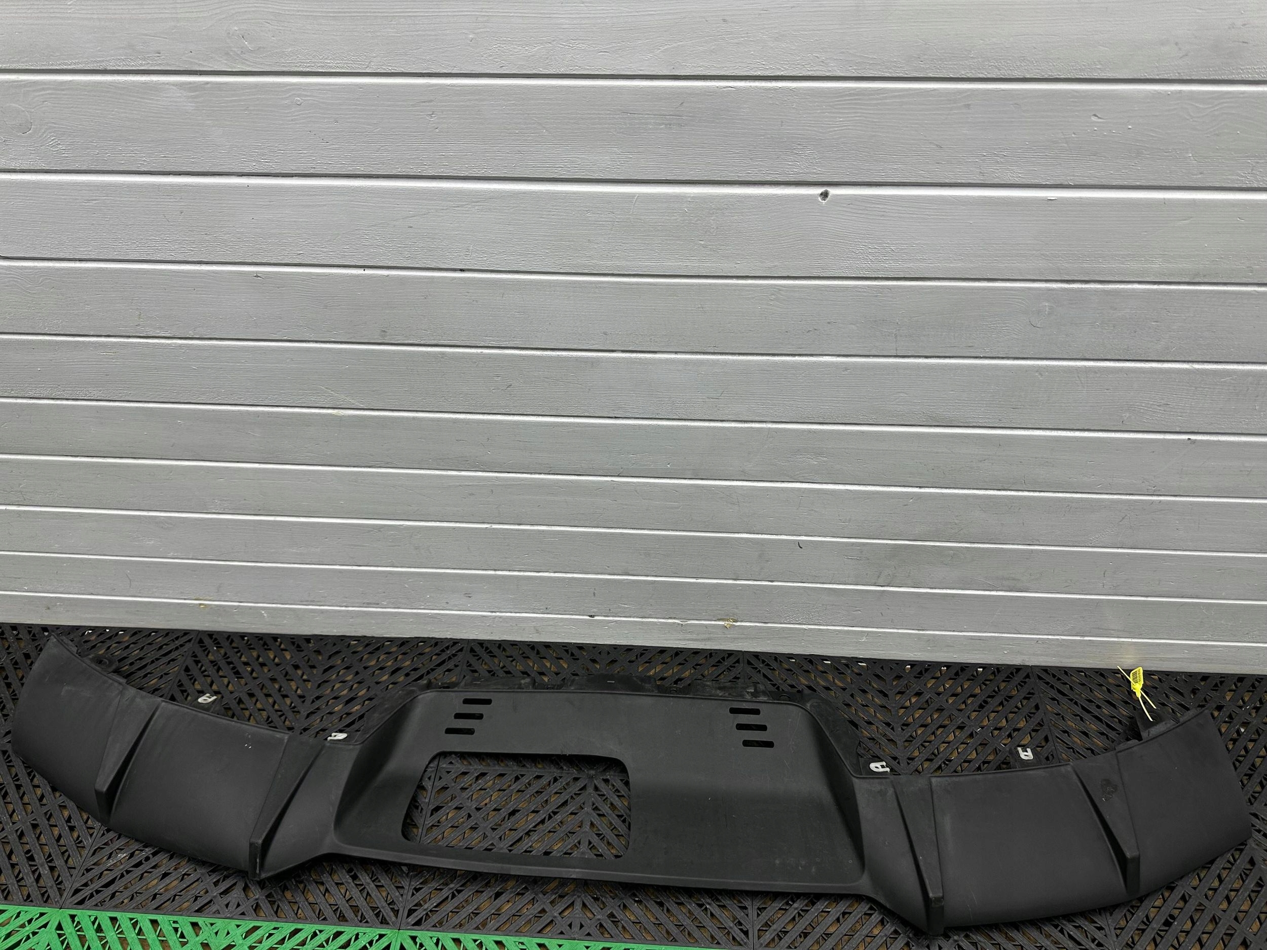 Heckspoiler der Stoßstange hinten heck BMW iX 8737824