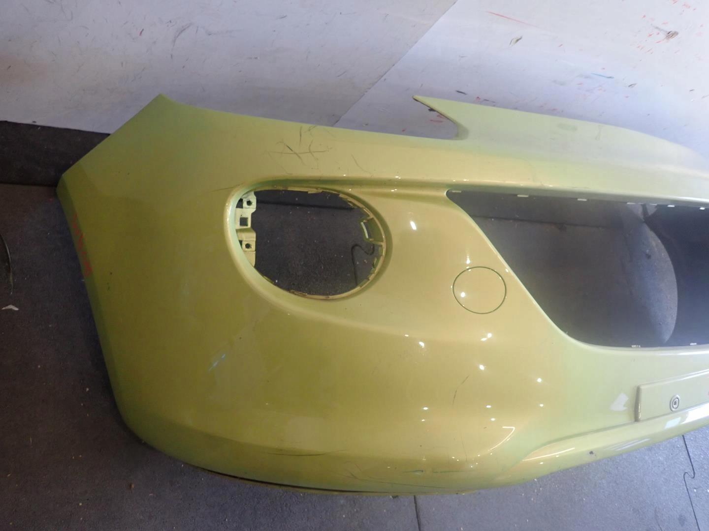 nárazník předek přední OPEL ADAM 2013- 13355266