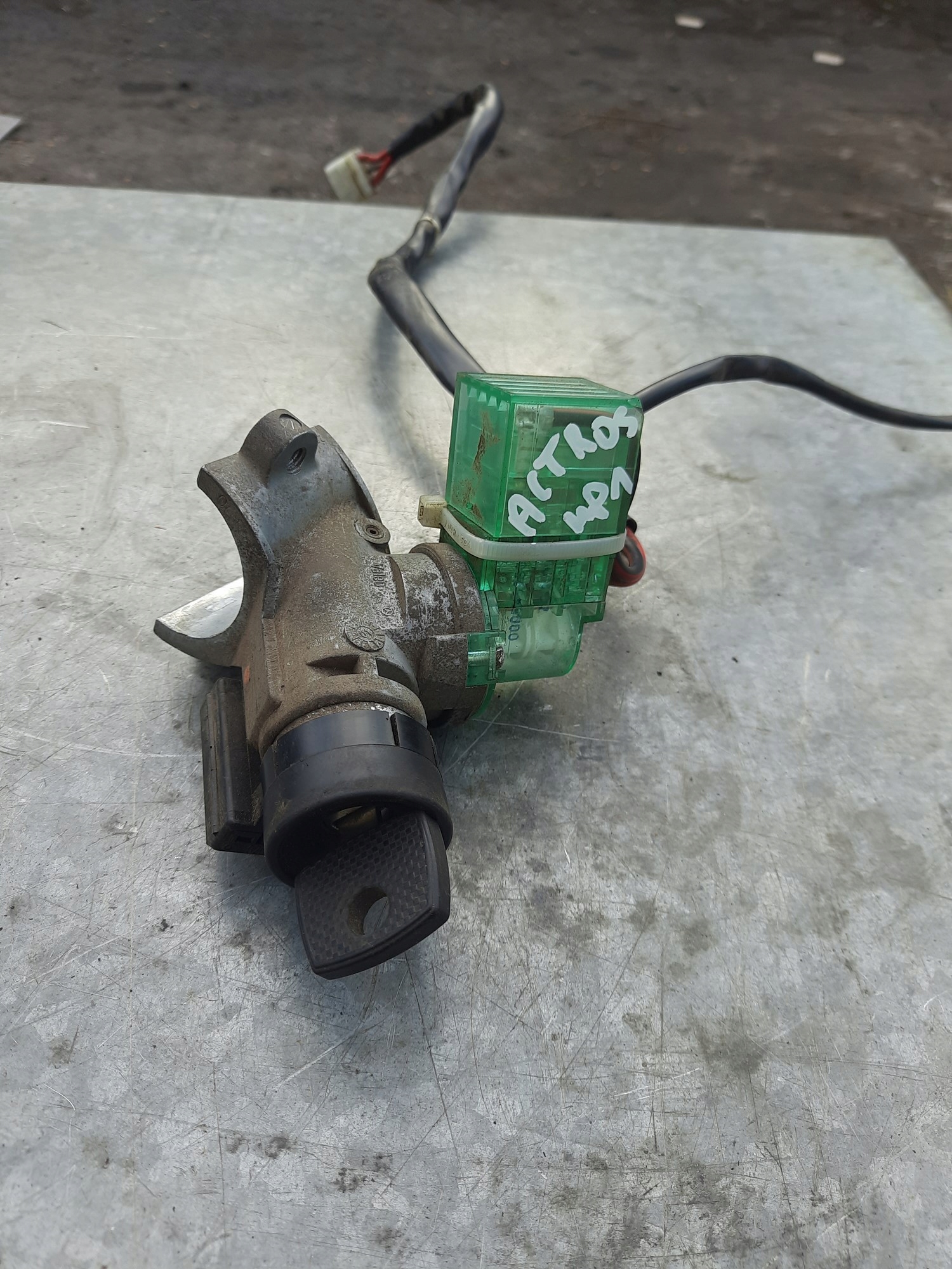 КЛЮЧ ЗАПАЛЮВАННЯ KMPL З КУБОМ MERCEDES ACTROS MP1