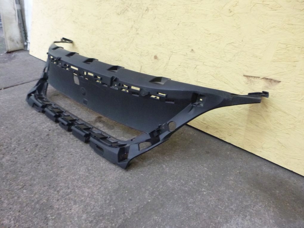 PEUGEOT 3008 II P84 5008 16- grill grill