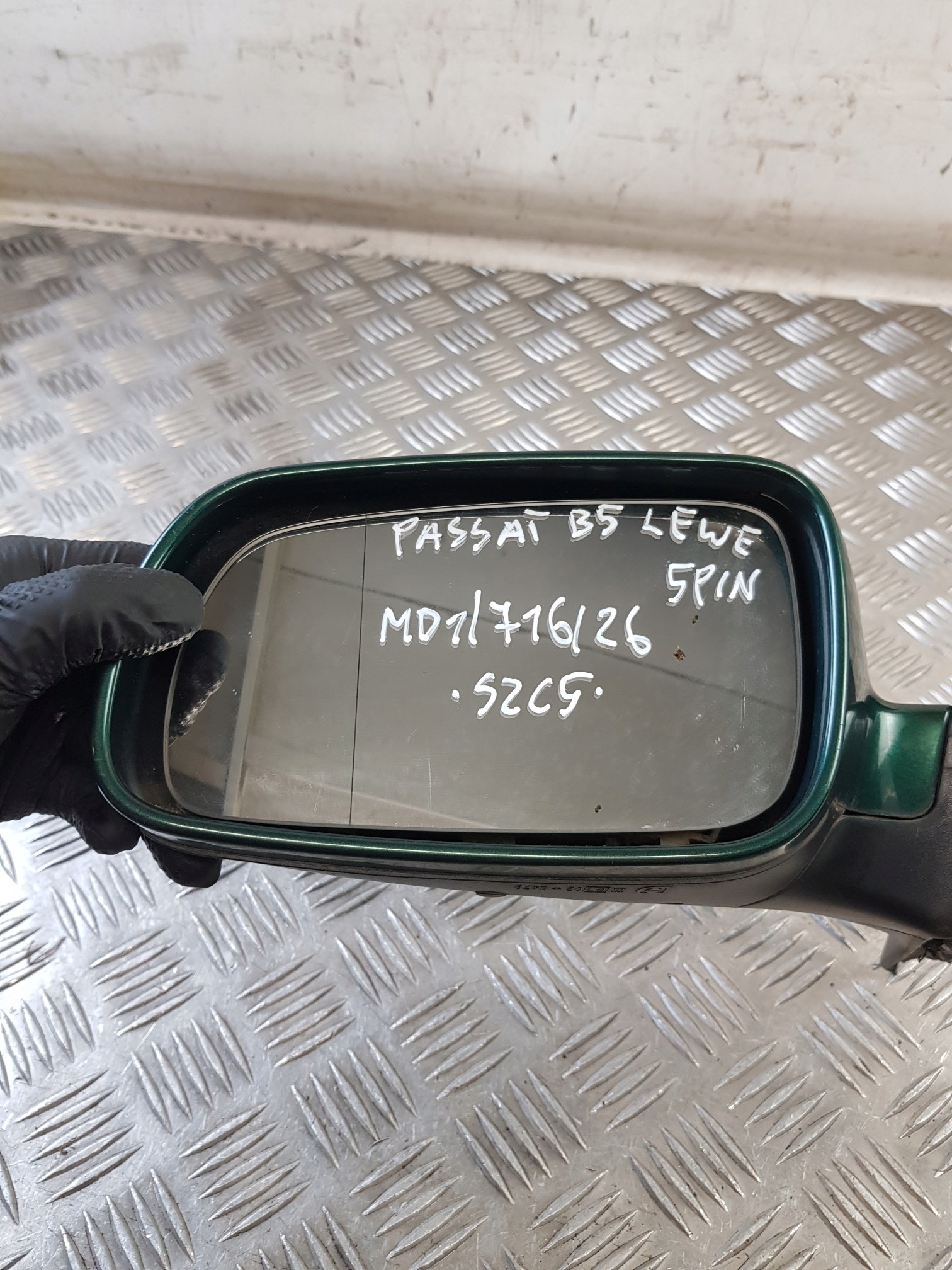 mirror left 5PIN VW PASSAT B5 99R- EUROPA K: LC6M