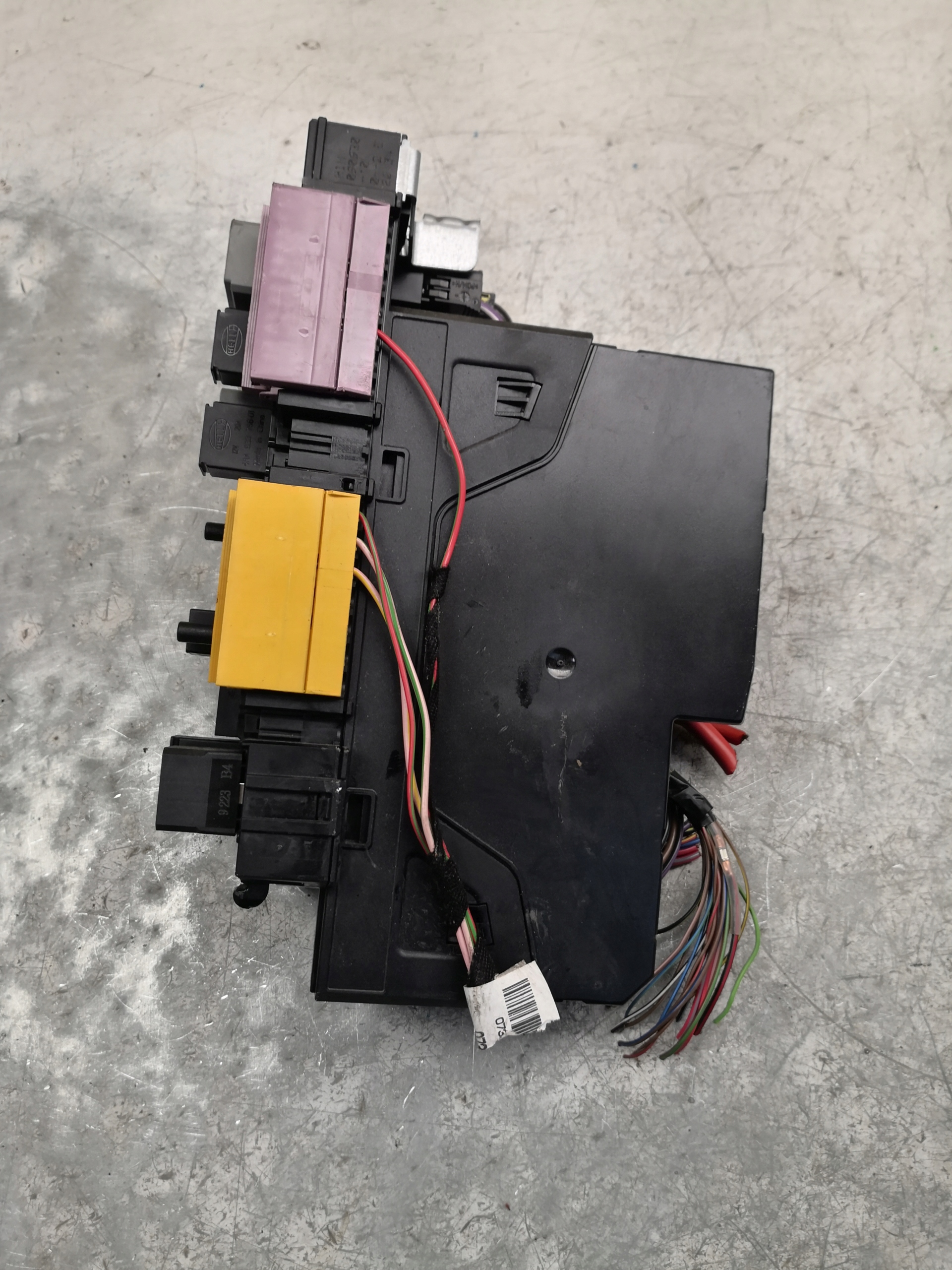 control unit module SAM MERCEDES W204 2049001102
