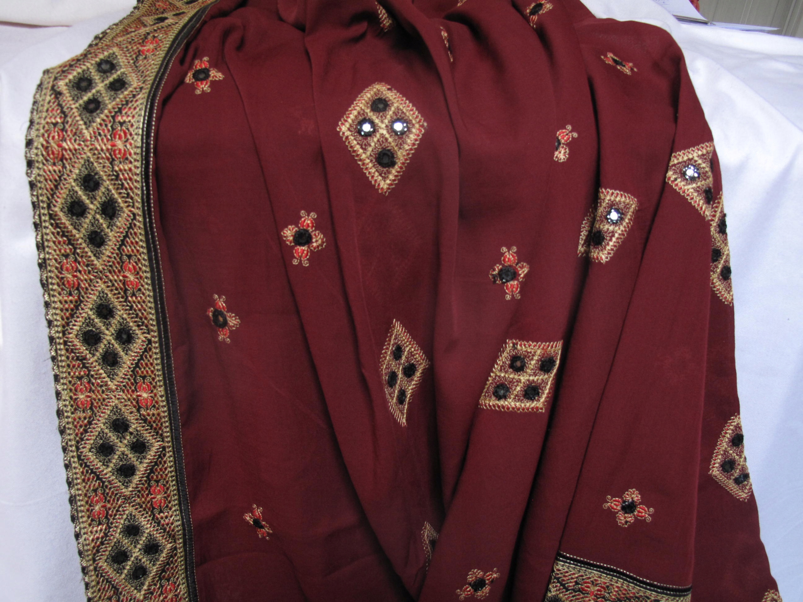 OBRUS Z LUSTERKAMI DUŻY NOWY