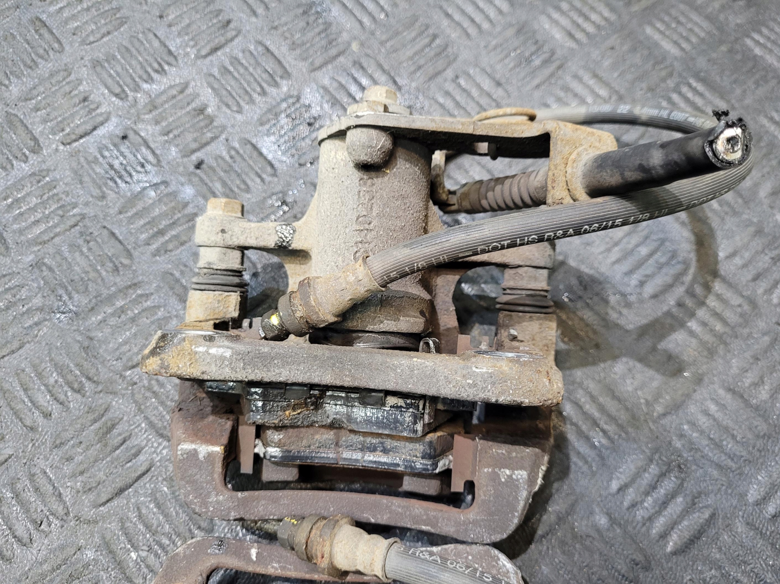 caliper brake rear part rear right SANGYONG TIVOLI 1.6 D e-XDi