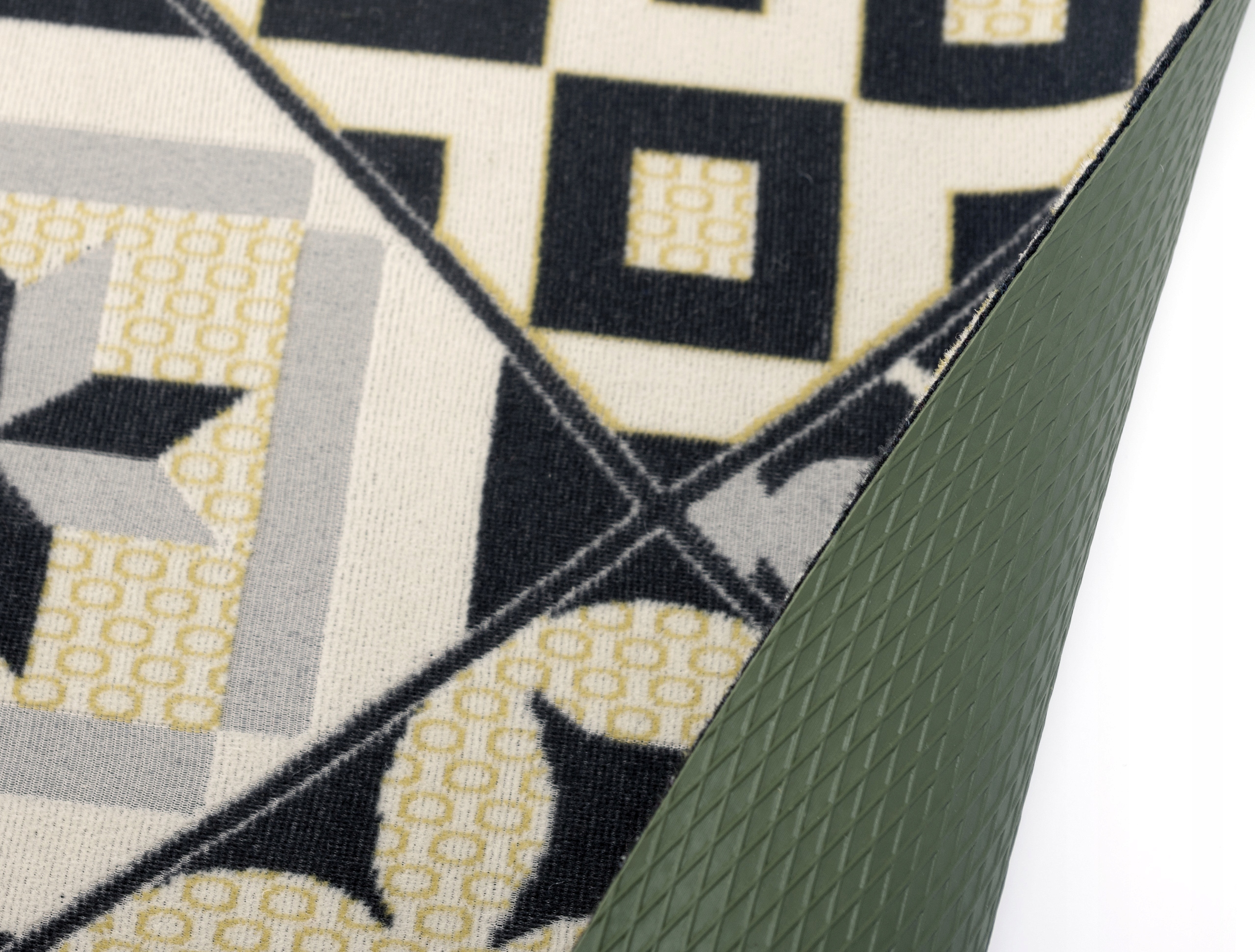 CHODNIK DYWAN DYWANIK DO KUCHNI POKOJU SALONU MOCNY ANTYPOŚLIZGOWY 3D 67CM Grubość 4 mm