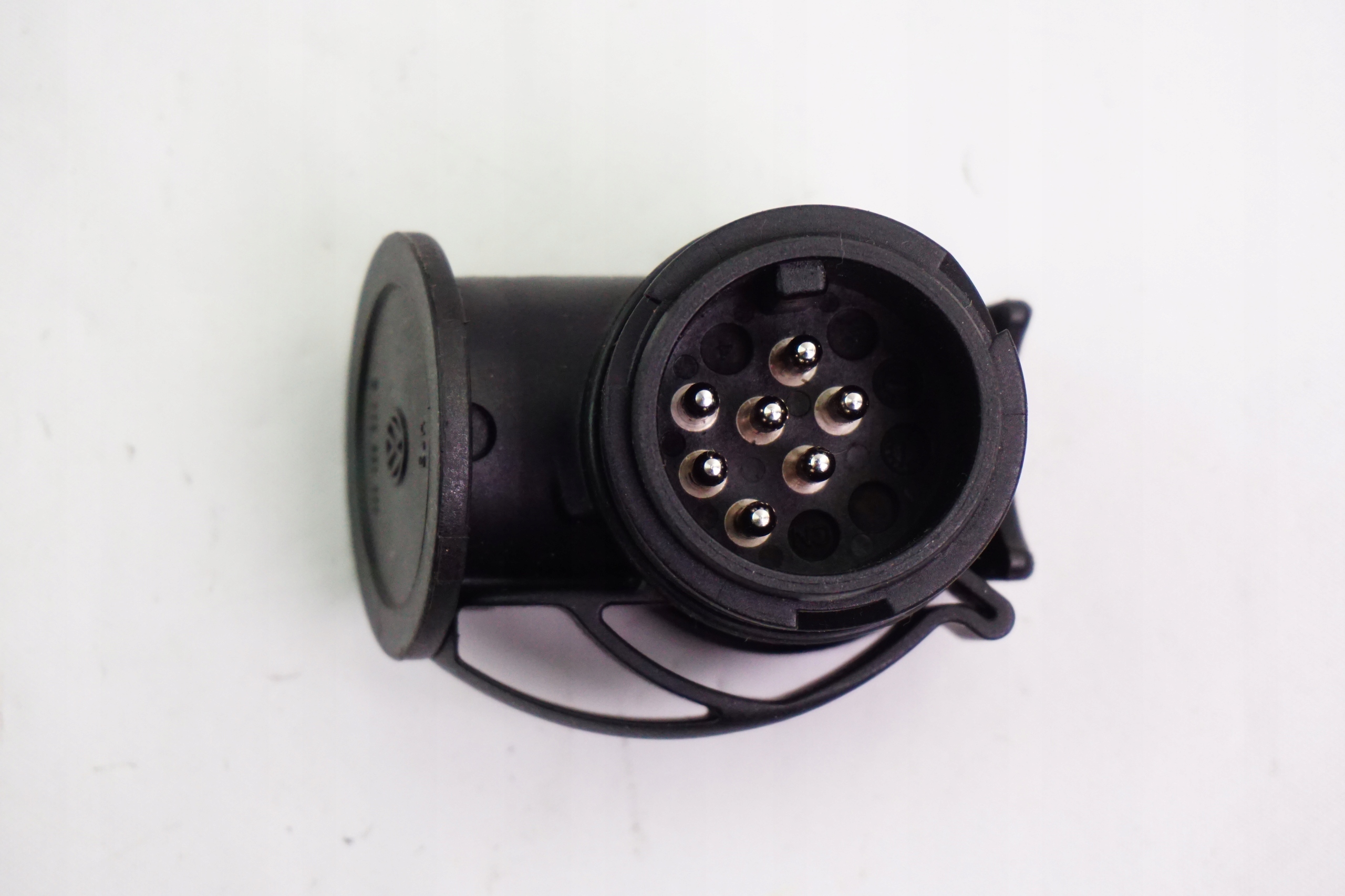 GNIAZDO HAKA VOLKSWAGEN 000055300C