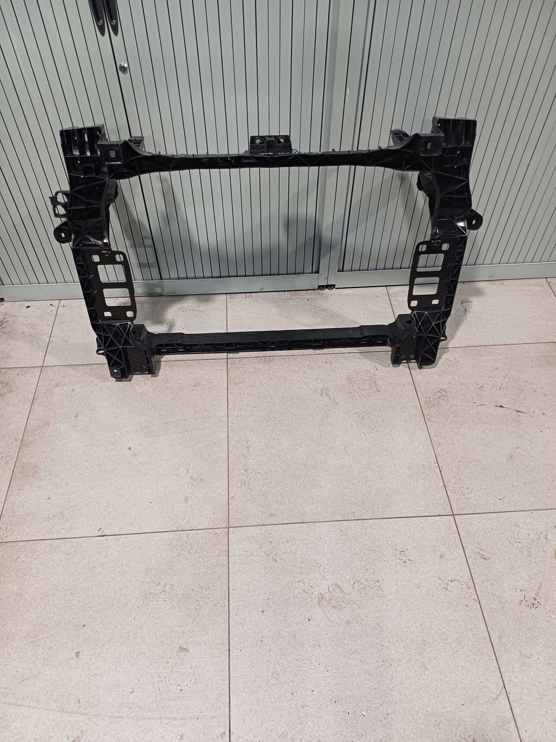 bar, wall front AUDI Q8 Q7 LIFT 4MN 4MN805594B