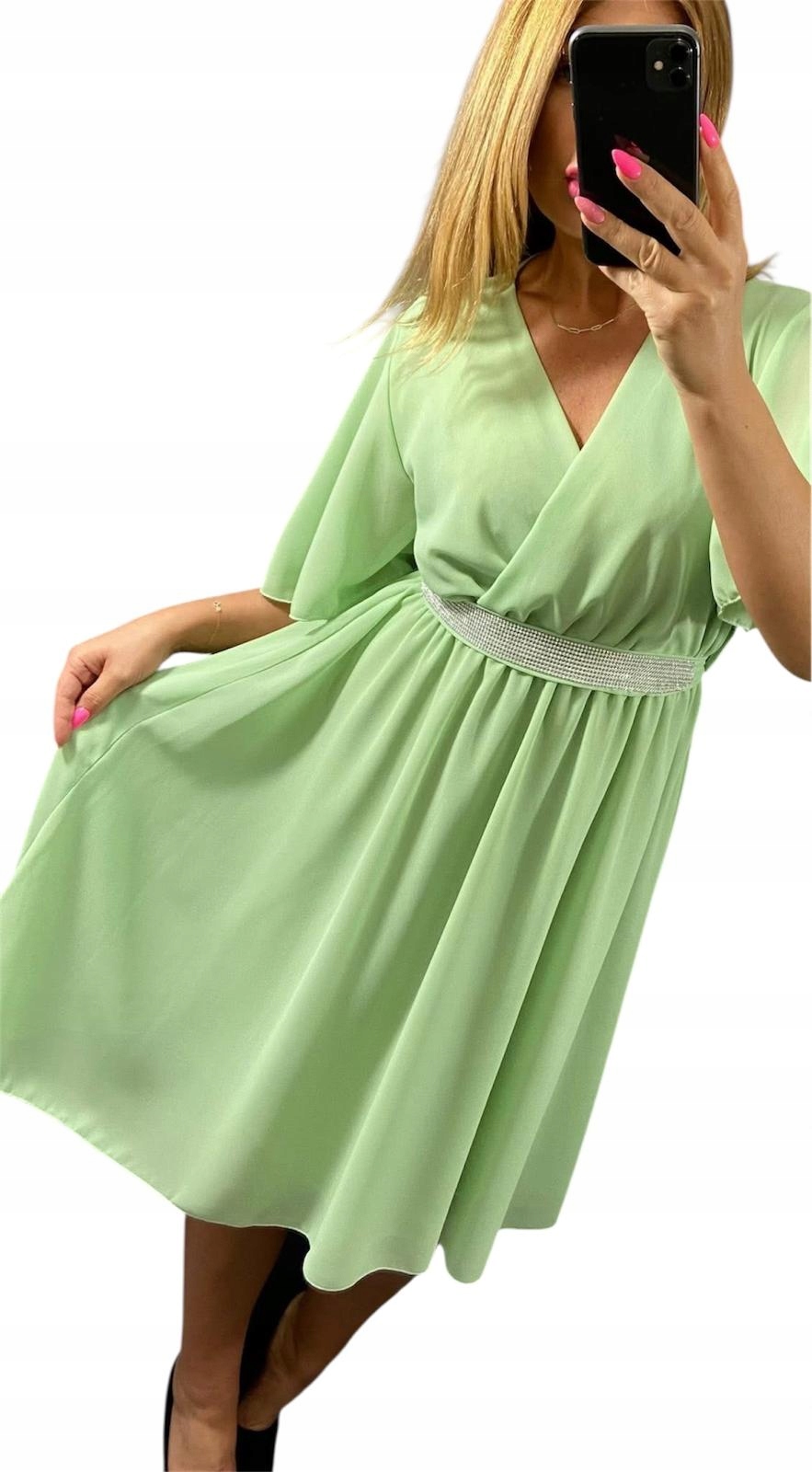 V740 Elegantní Šaty Perla S Ozdobným Páskem Zelená vel. 44 (2XL)
