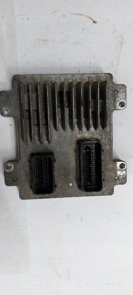 control unit of the engine OPEL ASTRA IV 12659379