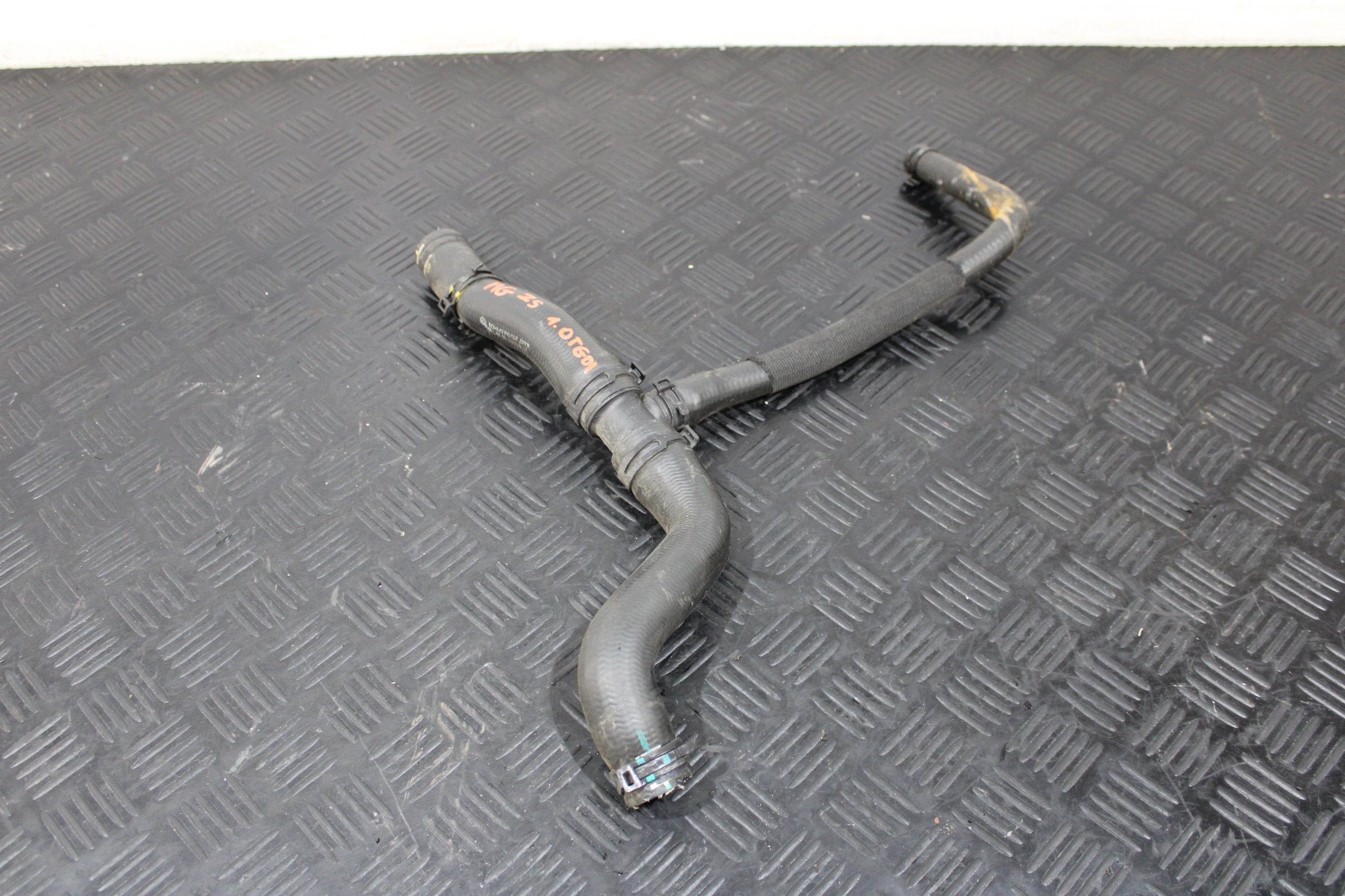 crijevo prijenos vode 10467657 MG ZS LIFT FL 2024