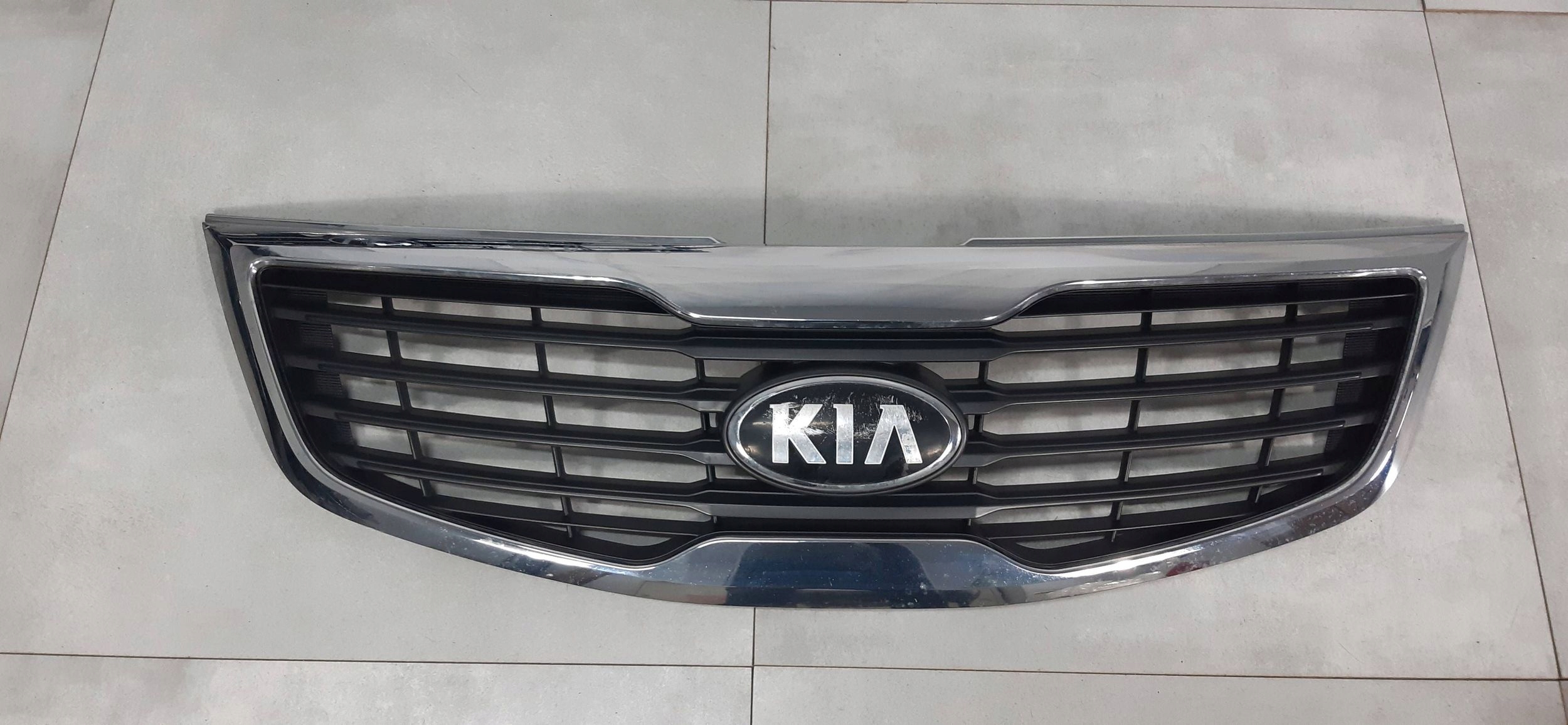 KIA SPORTAGE III GRILL ATRAPA ZDERZAKA 86352-3W00