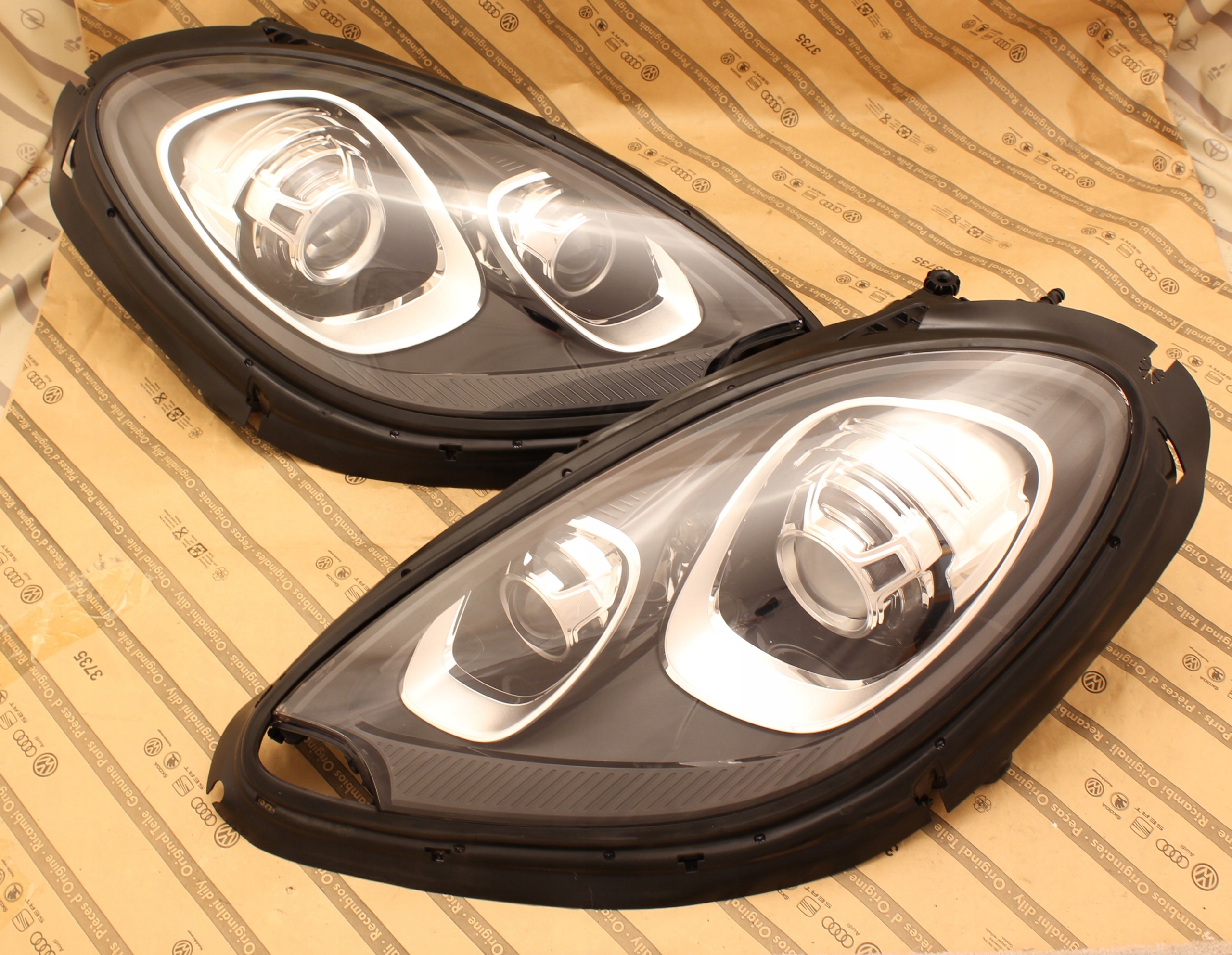 PORSCHE MACAN 95B 13-19 LAMPA LAMPY BI-XENON LED