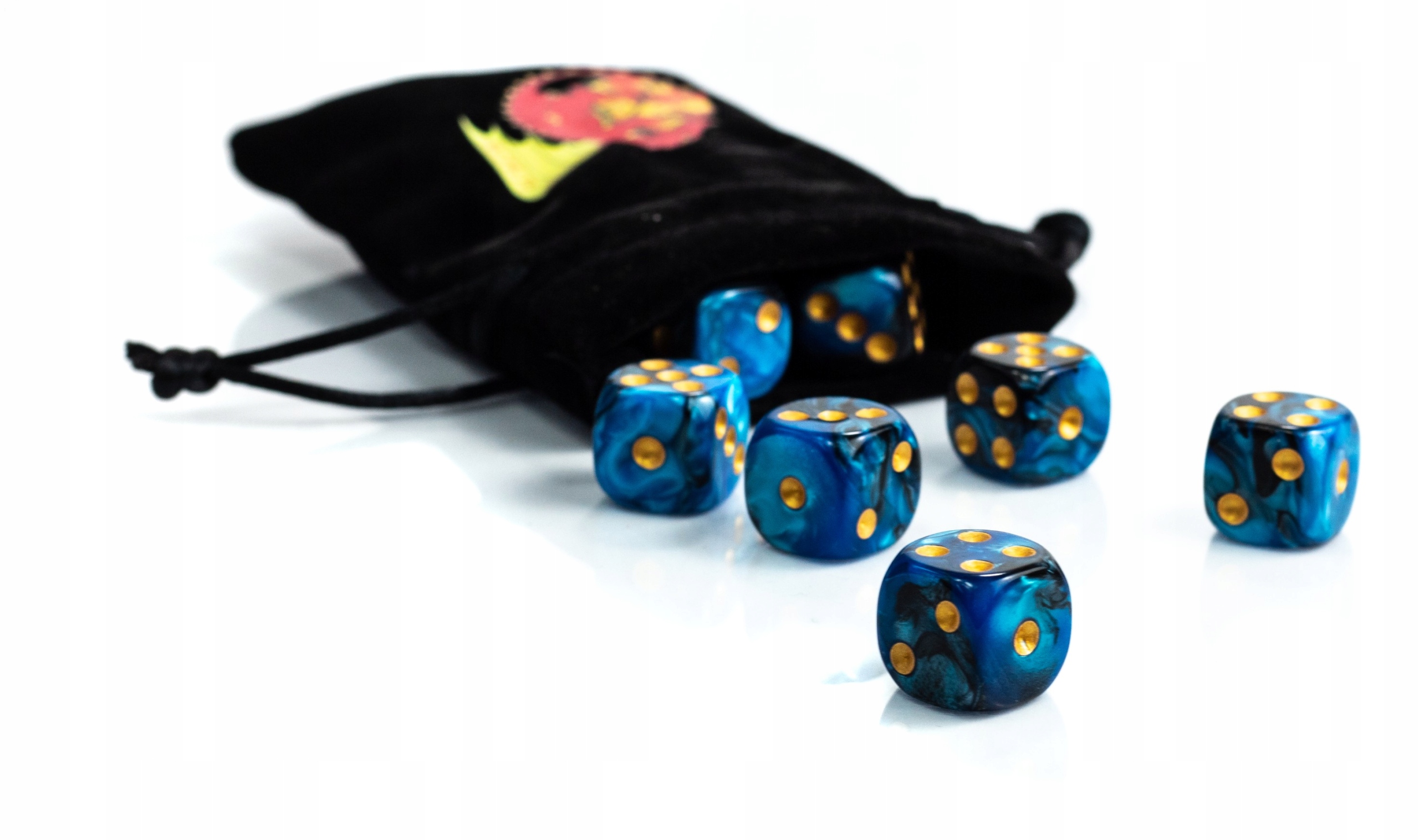 ZESTAW 5 KOSTEK K6 RPG WALKA ZE SZTORMEM KOŚĆ SZEŚCIOŚCIENNA 1,6 CM Producent RGFK