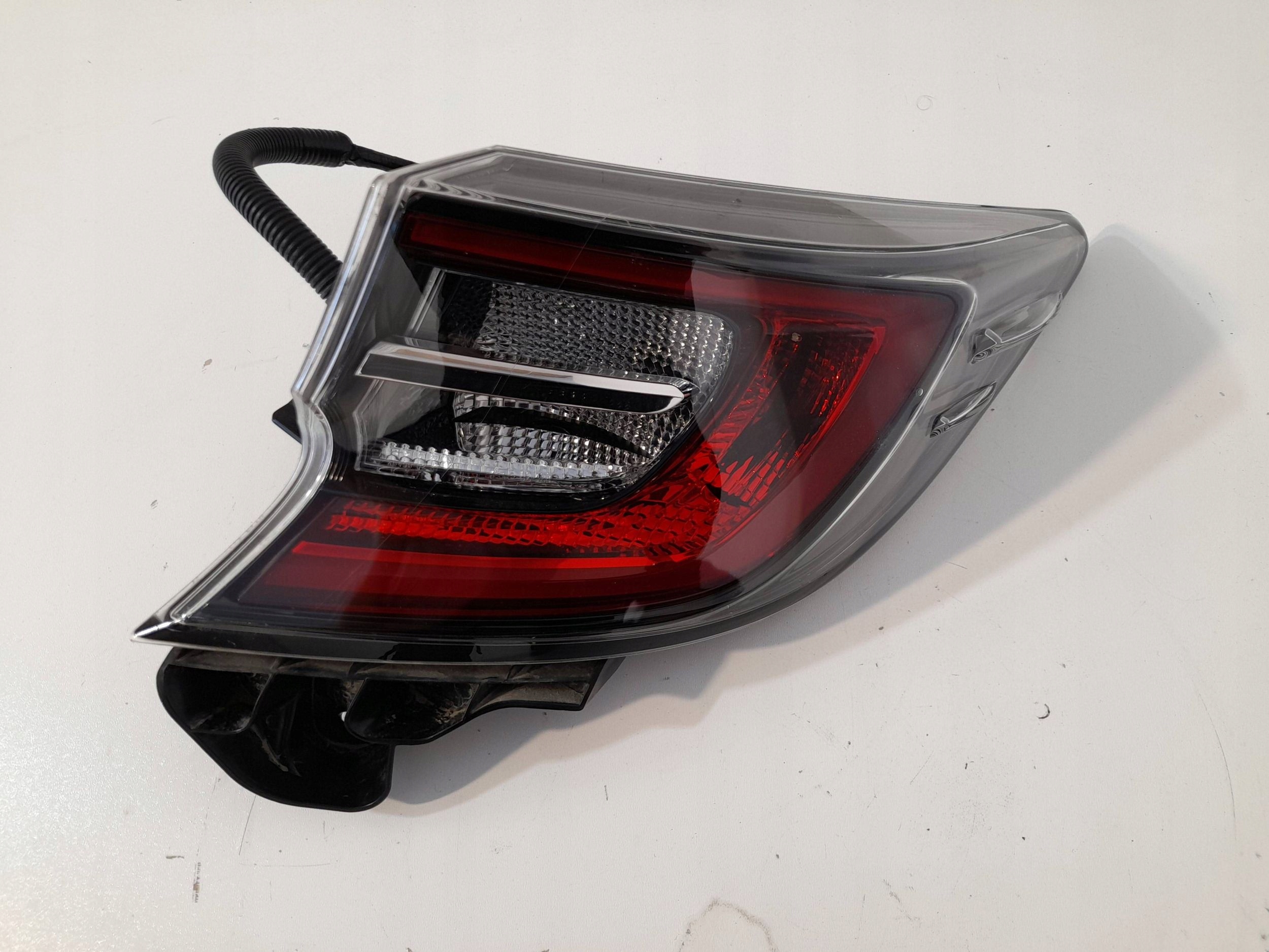 Toyota Corolla E210 E21 Licht hinten 123R292