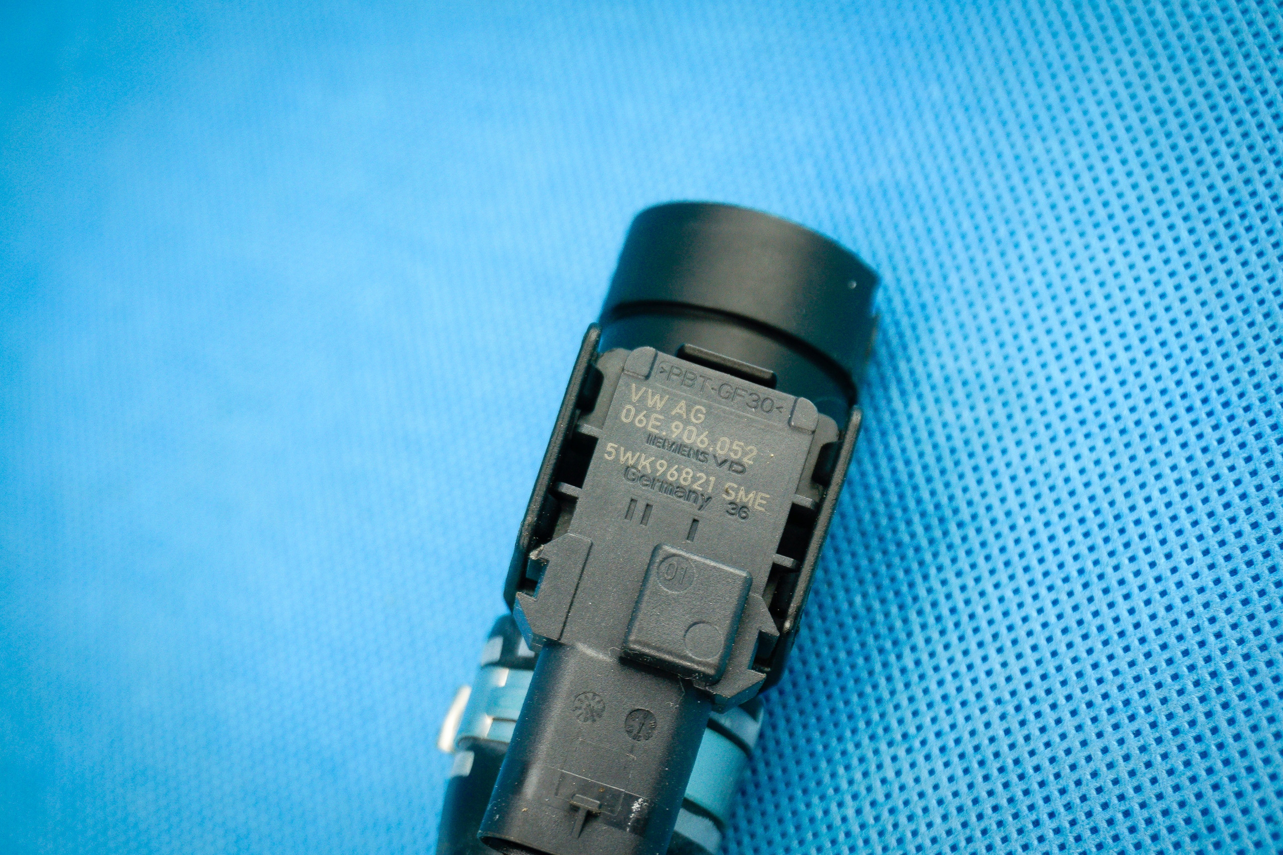 hose laczaca sensor Audi RS6 4G RS7 079133817S 06E906052
