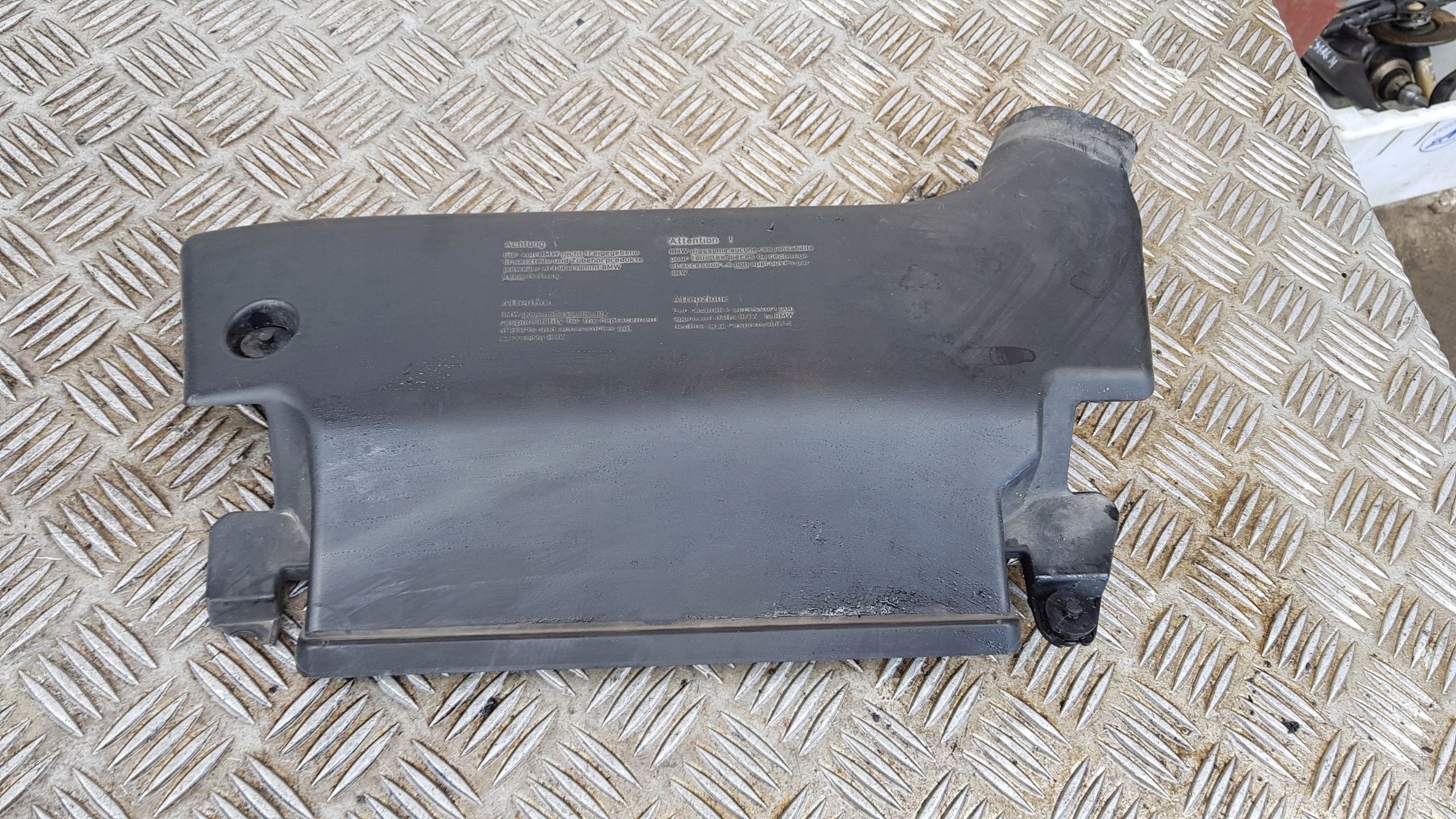 BMW 3 E46 R6 2.2 intake air SSACY 7501988