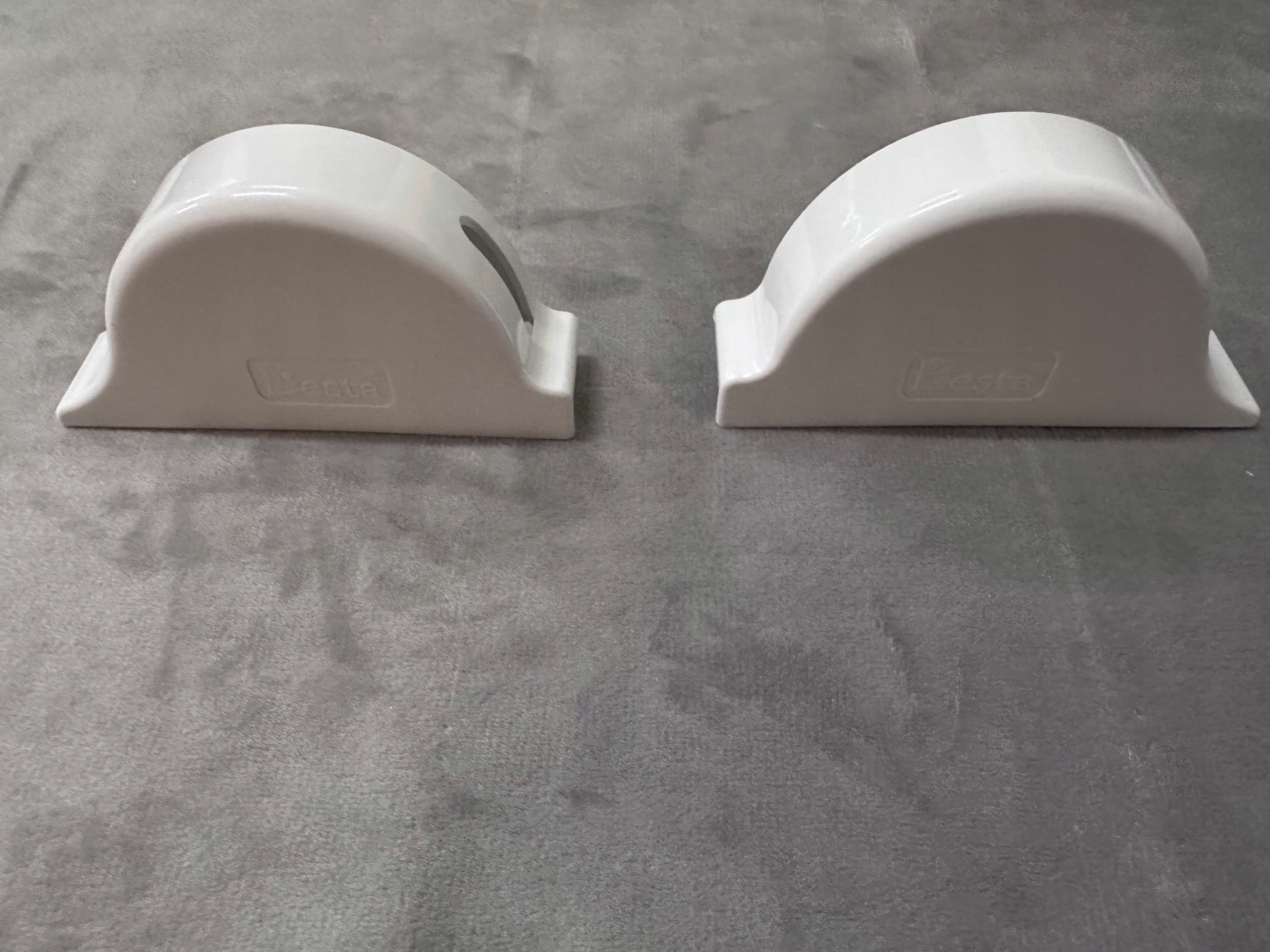 Osłonki boczne do rolet Besta lewe - białe Rodzaj kaseta