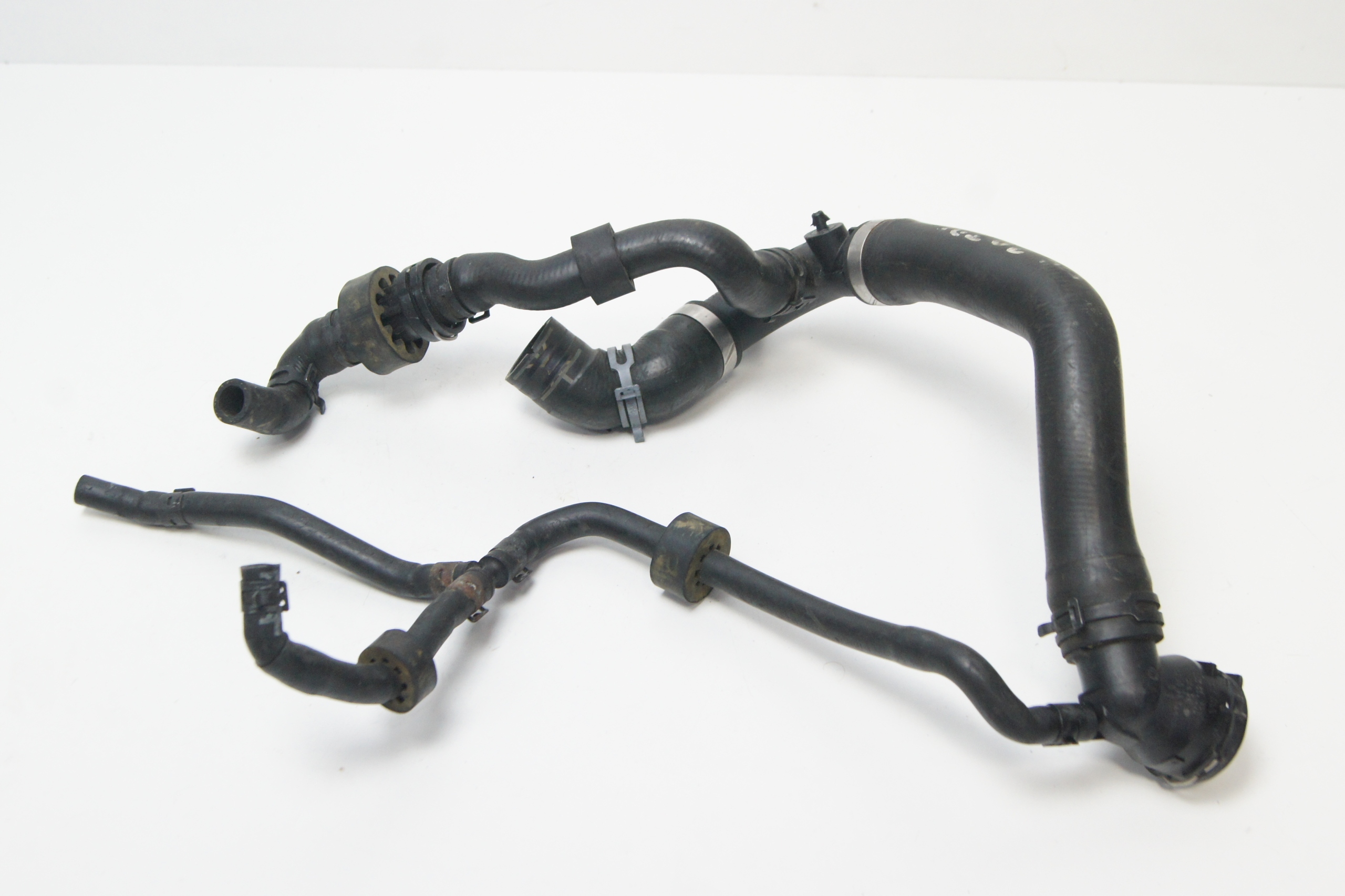 GD PASSAT B7 водопровод 3AA122101E