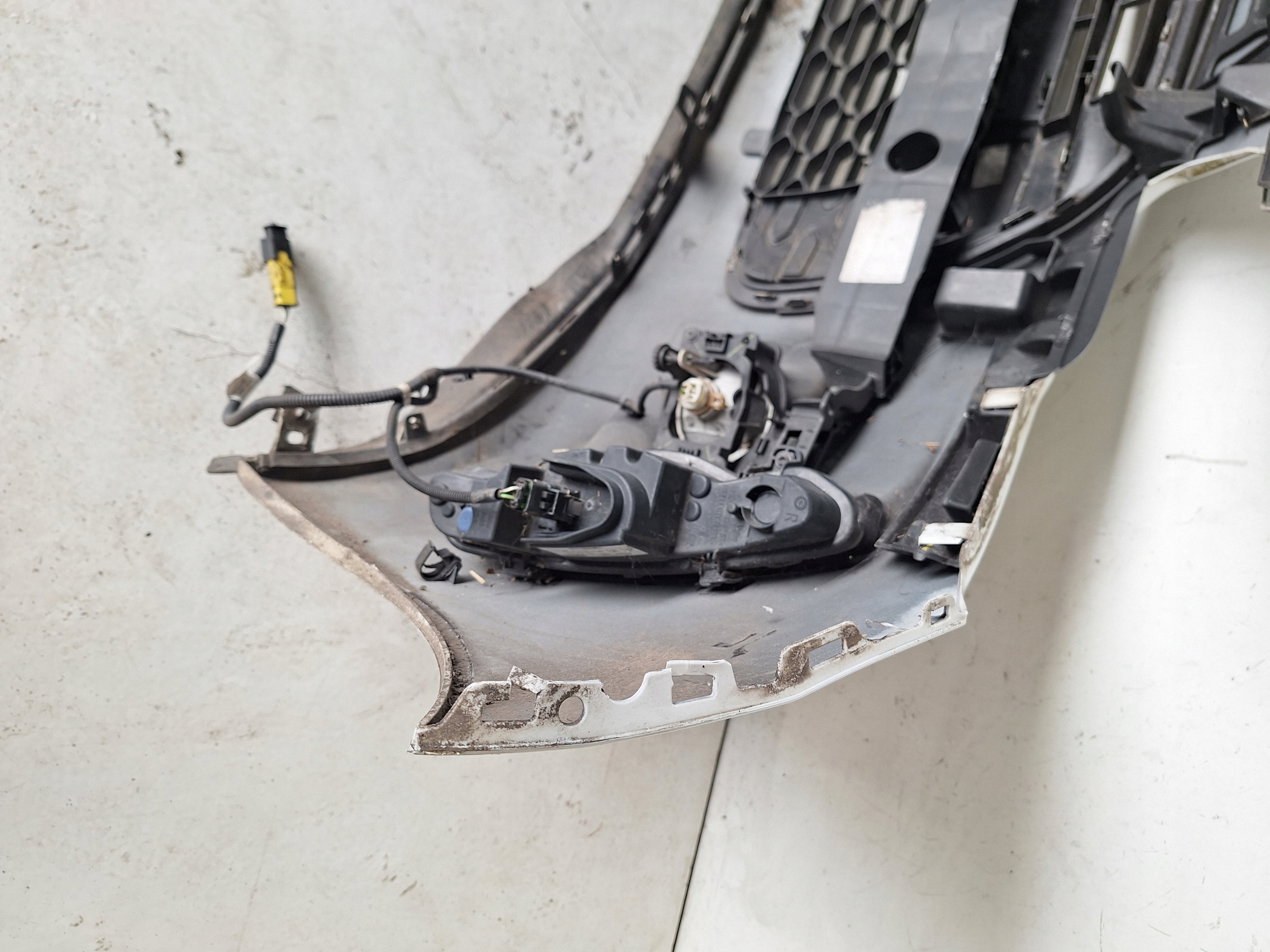 CITROEN DS3 10-14 bumper + LED