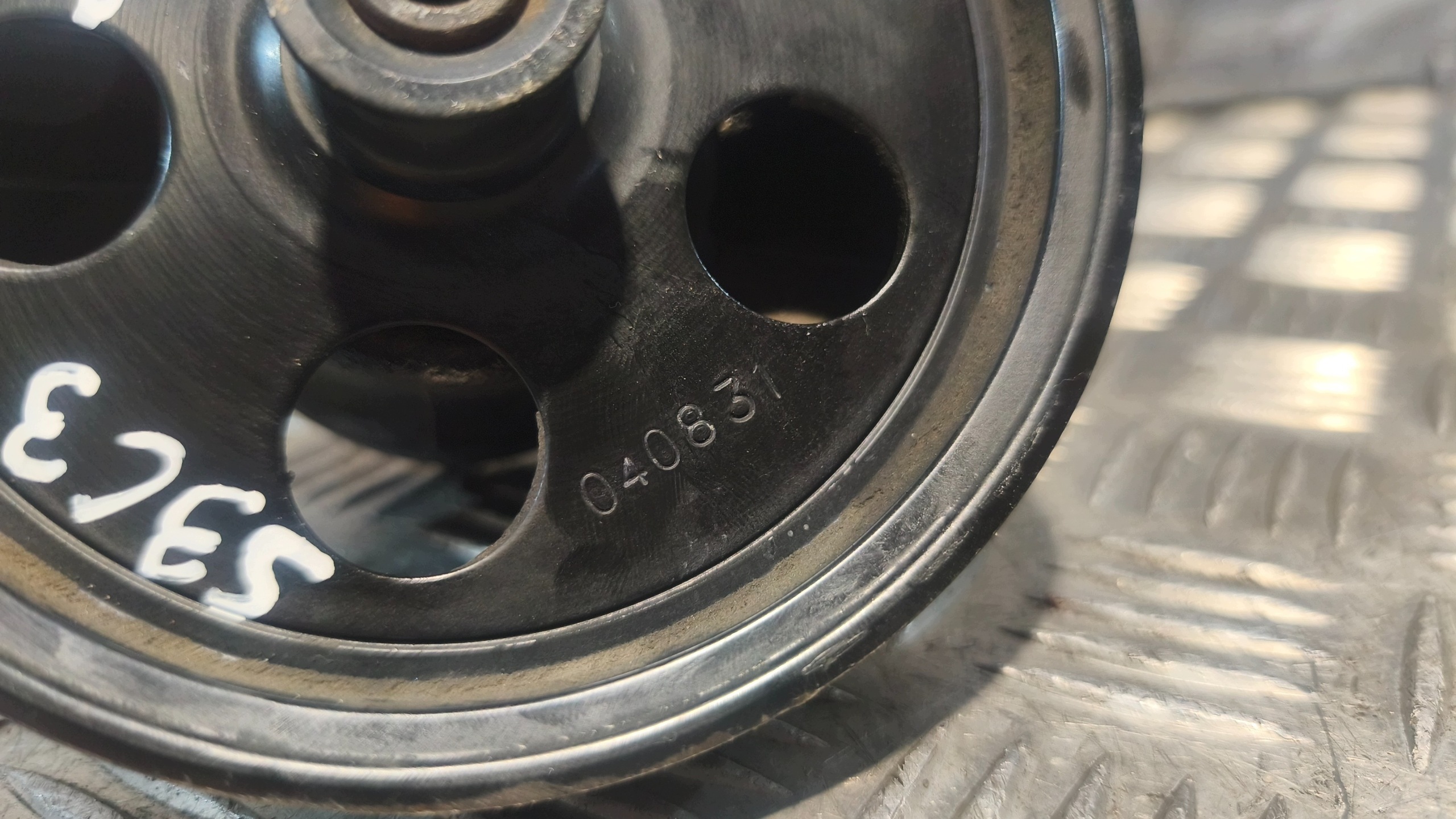 servo pump HBD-KH 4LD1103 MAZDA TRIBUTE 2.3B 2005r