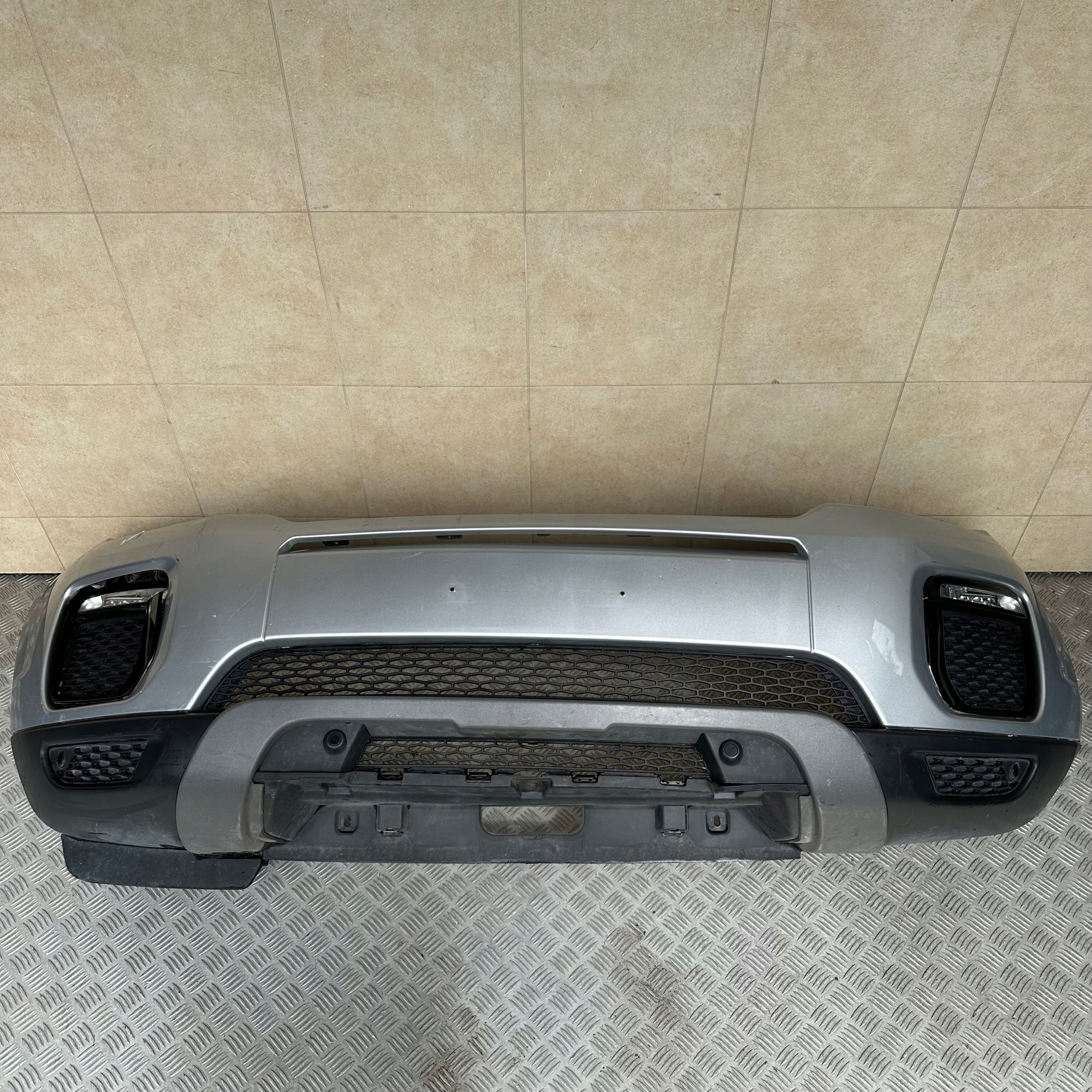 PARAURTI ANTERIORE RANGE ROVER EVOQUE 2017 ROK 4 PDC