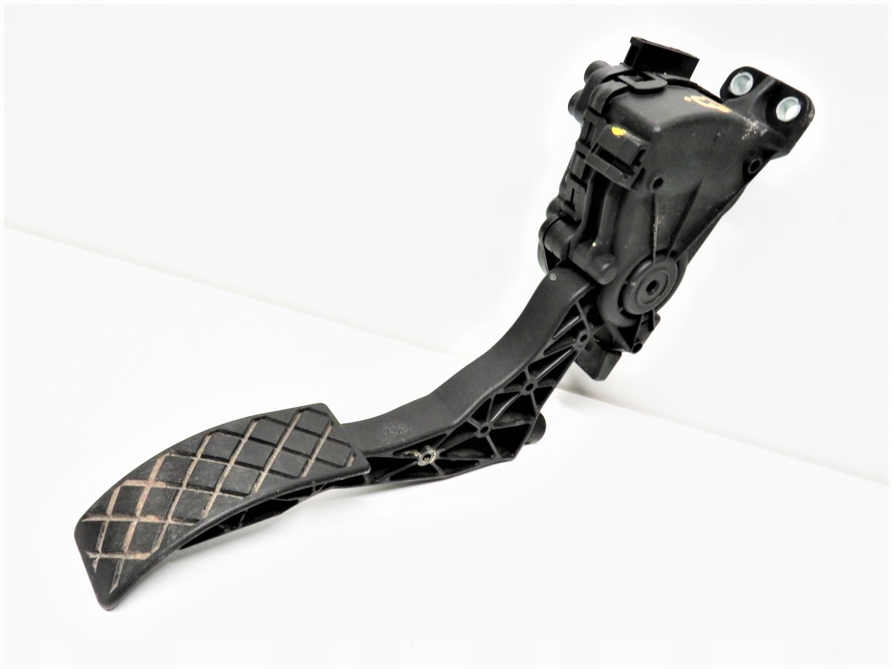 6PV008496 - ПЕДАЛЬ ПОТЕНЦИОМЕТРА ГАЗА VW POLO 9N 6Q1721503C