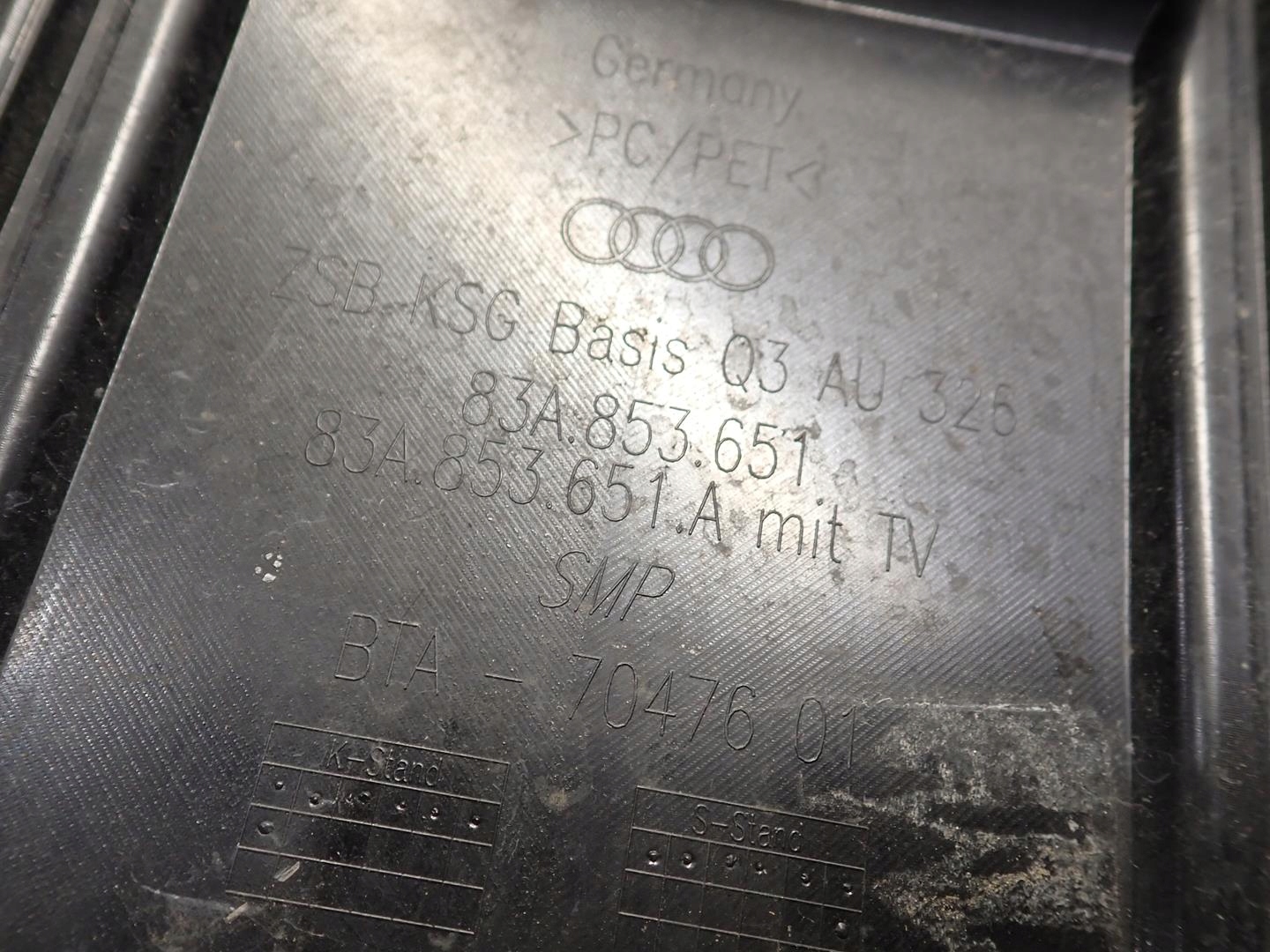 Grill AUDI Q3 II 2018- 83A853651