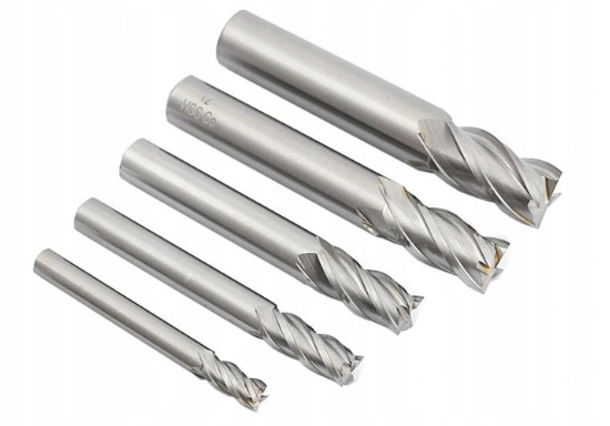 FREZ PALCOWY DO METALU 10mm TRZPIENIOWY Średnica 10 mm