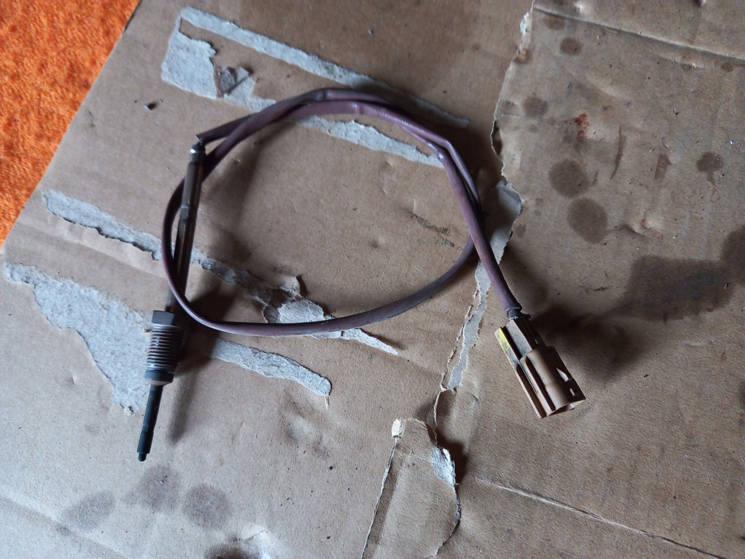 226408209R - Renault Clio IV 1.5 dCi датчик температури вихлопних газів