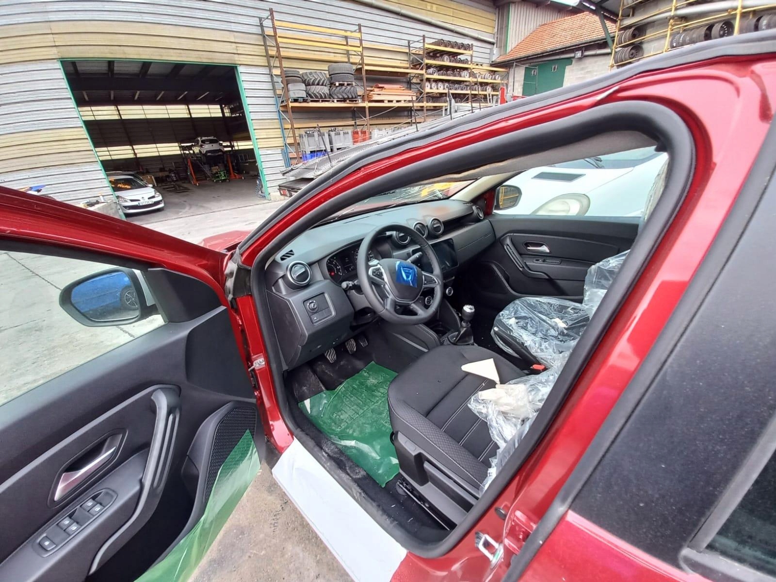поворотный кулак, цапфа правая Dacia DUSTER II 1.0 TCE