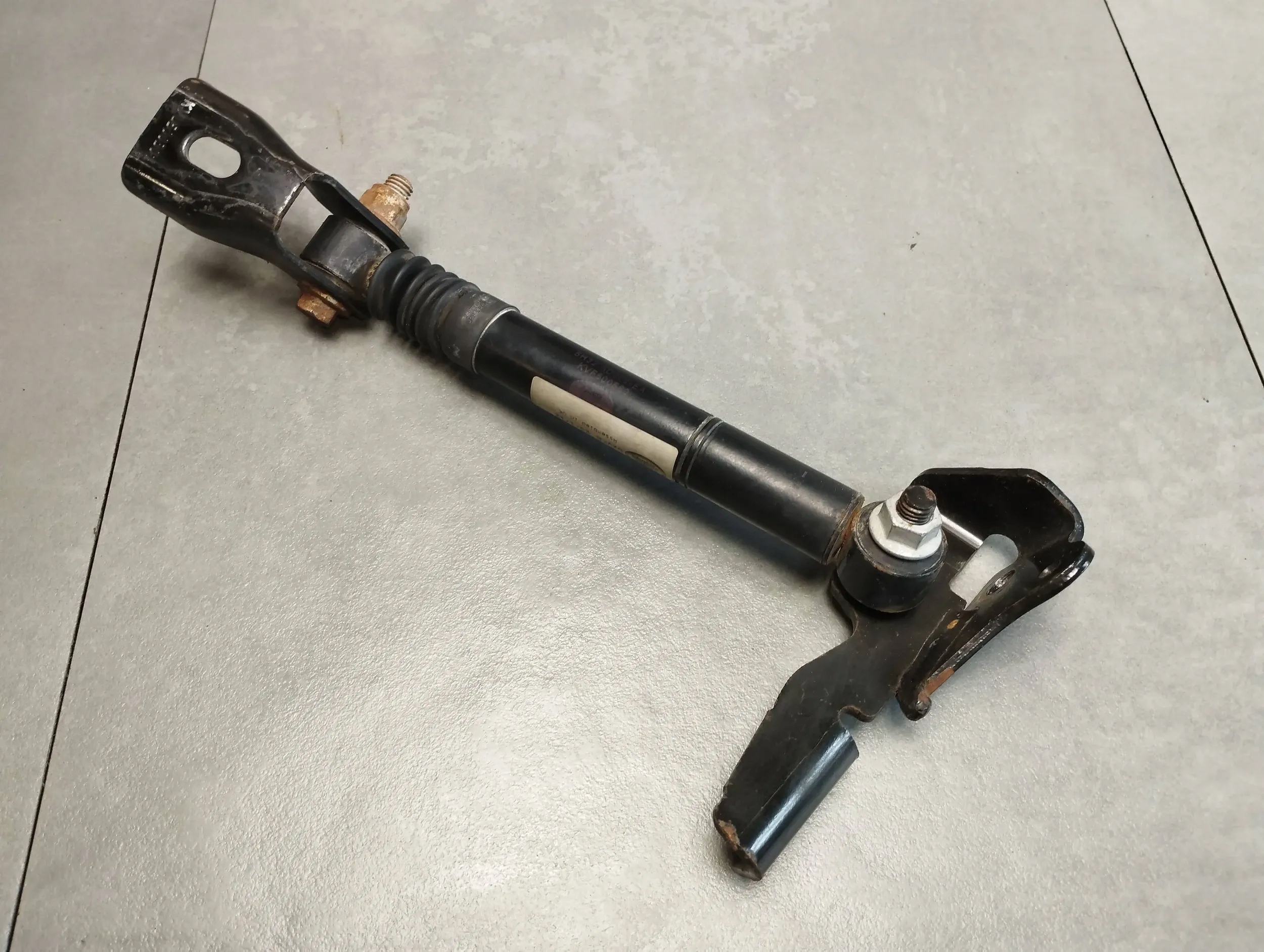 Land Rover Range Rover Sport L320 STABILIZATOR right front 7H3211074FB