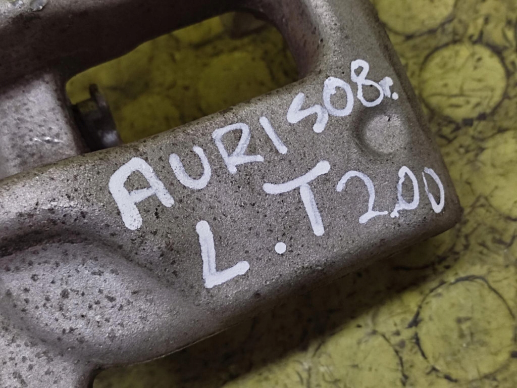 TOYOTA AURIS 2.0 D caliper brake left rear part